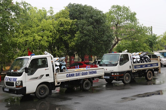 14 thanh thieu nien boc dau di Tam Dao anh 1