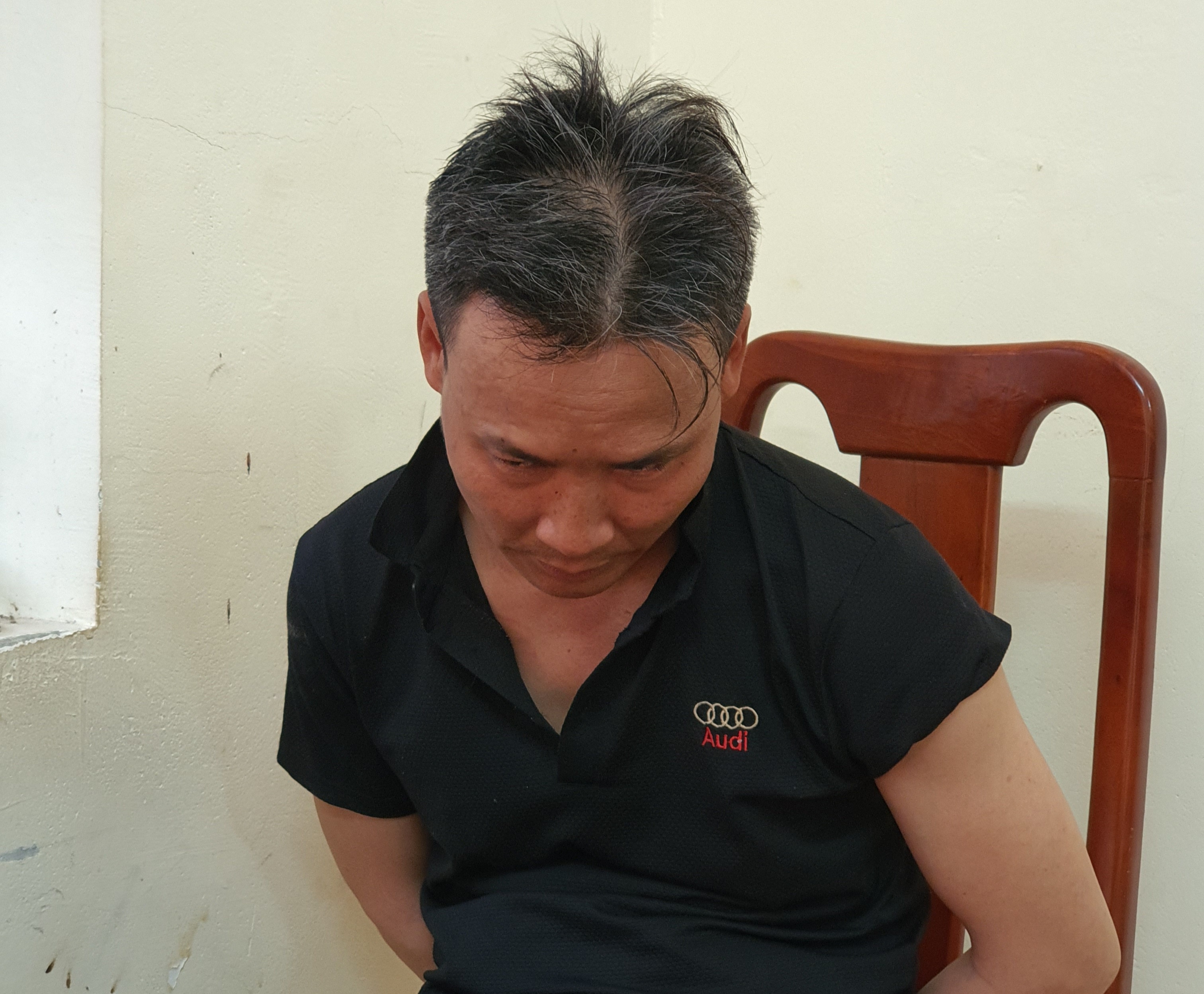 Bat ga chong chem chet vo hinh anh