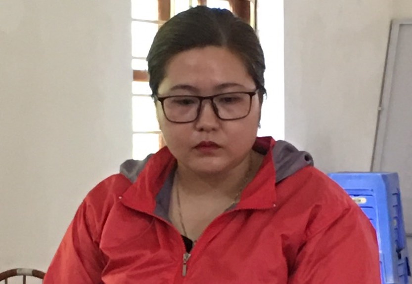 2 can bo xa tham o hon 800 trieu dong hinh anh