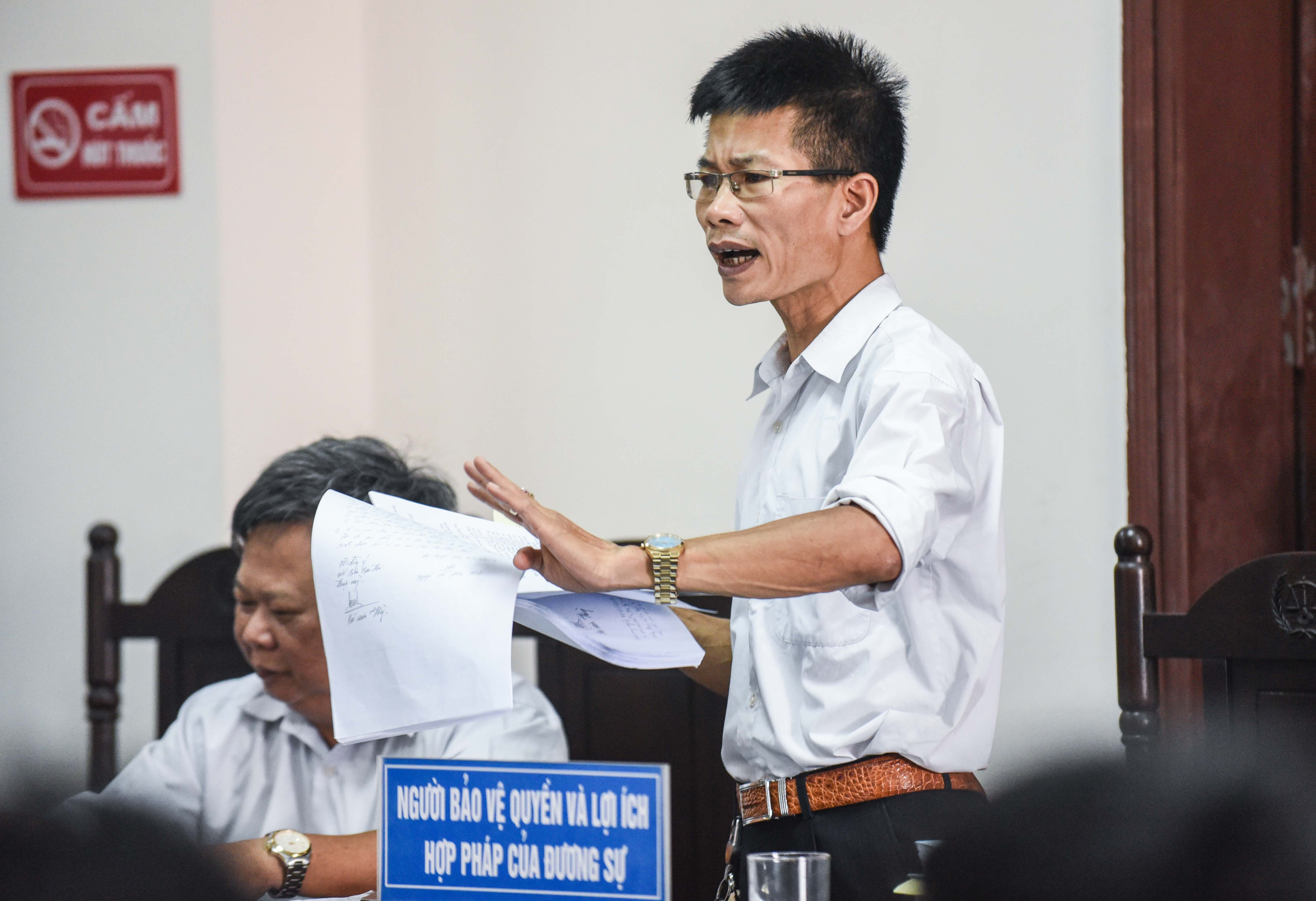 Xet xu anh trai tham sat gia dinh em gai anh 3