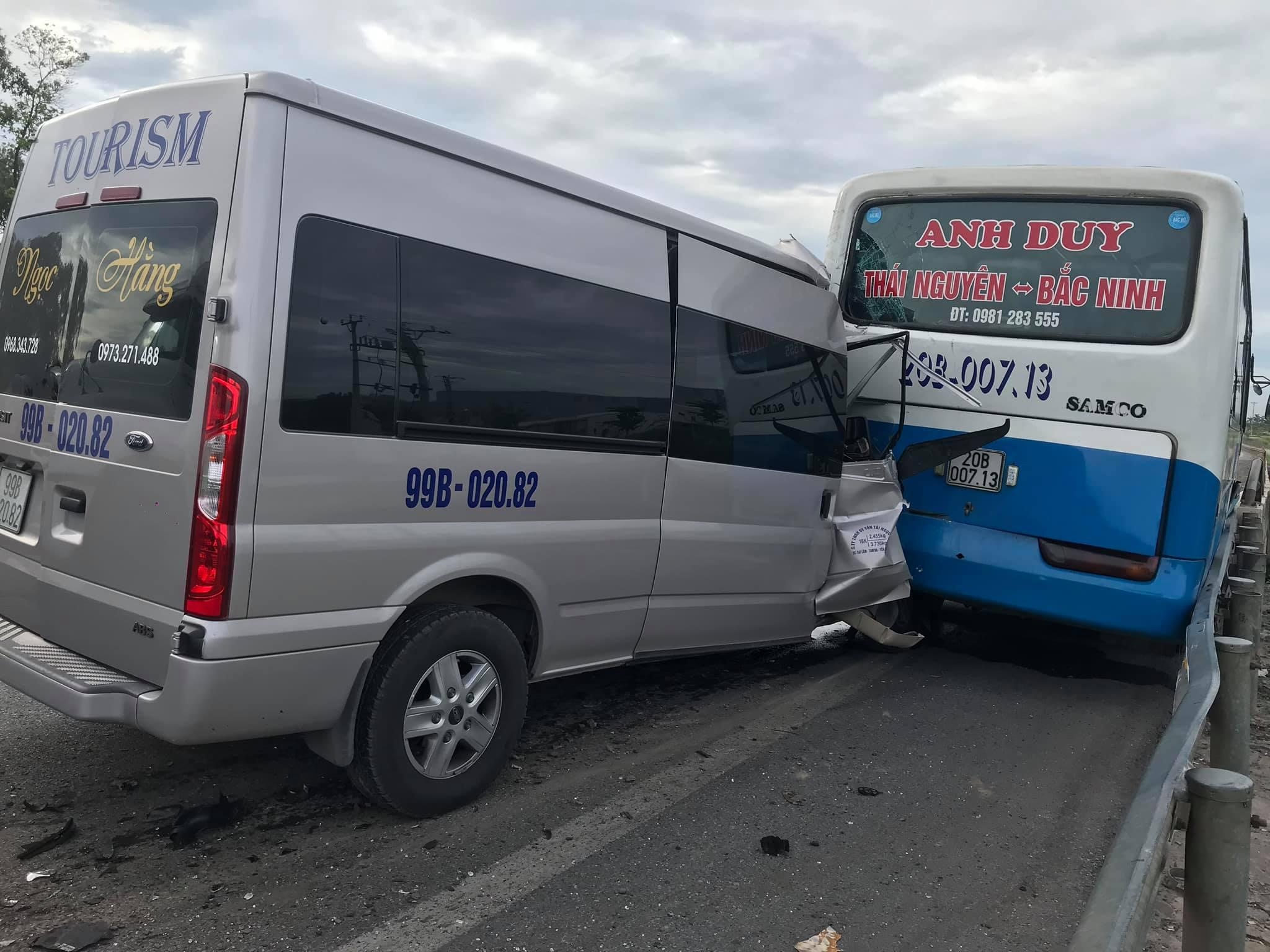 Oto 16 cho bep rum dau khi tong xe khach anh 1