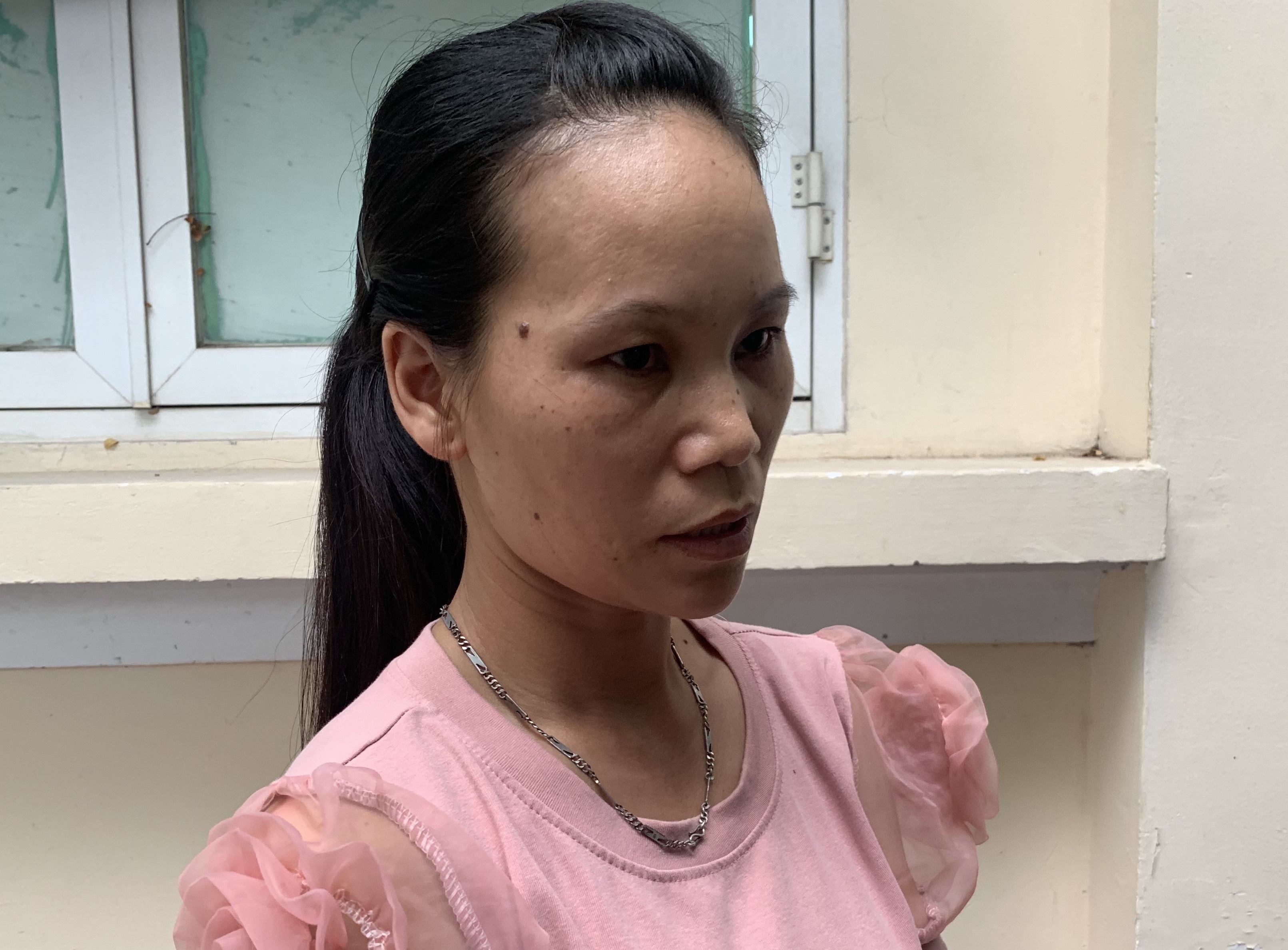 Lai xe GrabBike bi cuop tai san anh 1