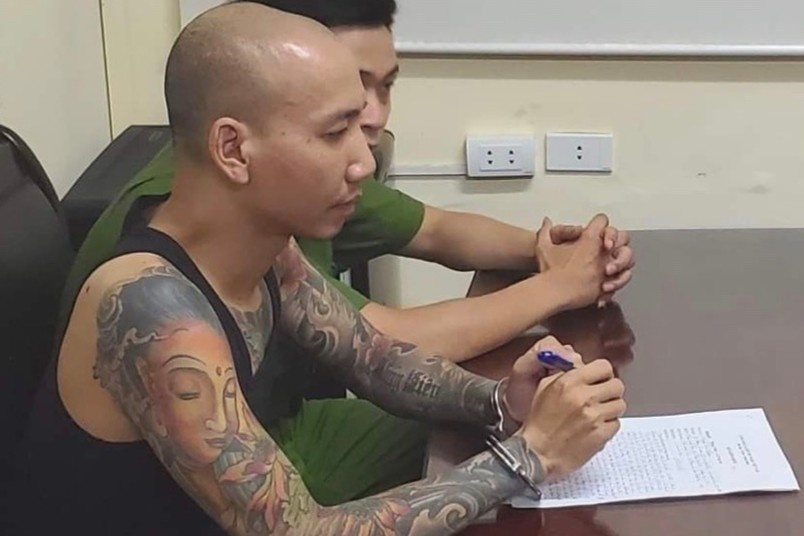 Phu Le bi cao buoc chu muu vu danh dap 2 phu nu hinh anh