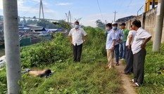 Bi truy duoi vi nghi trom cap, nguoi dan ong nhay song tu vong hinh anh