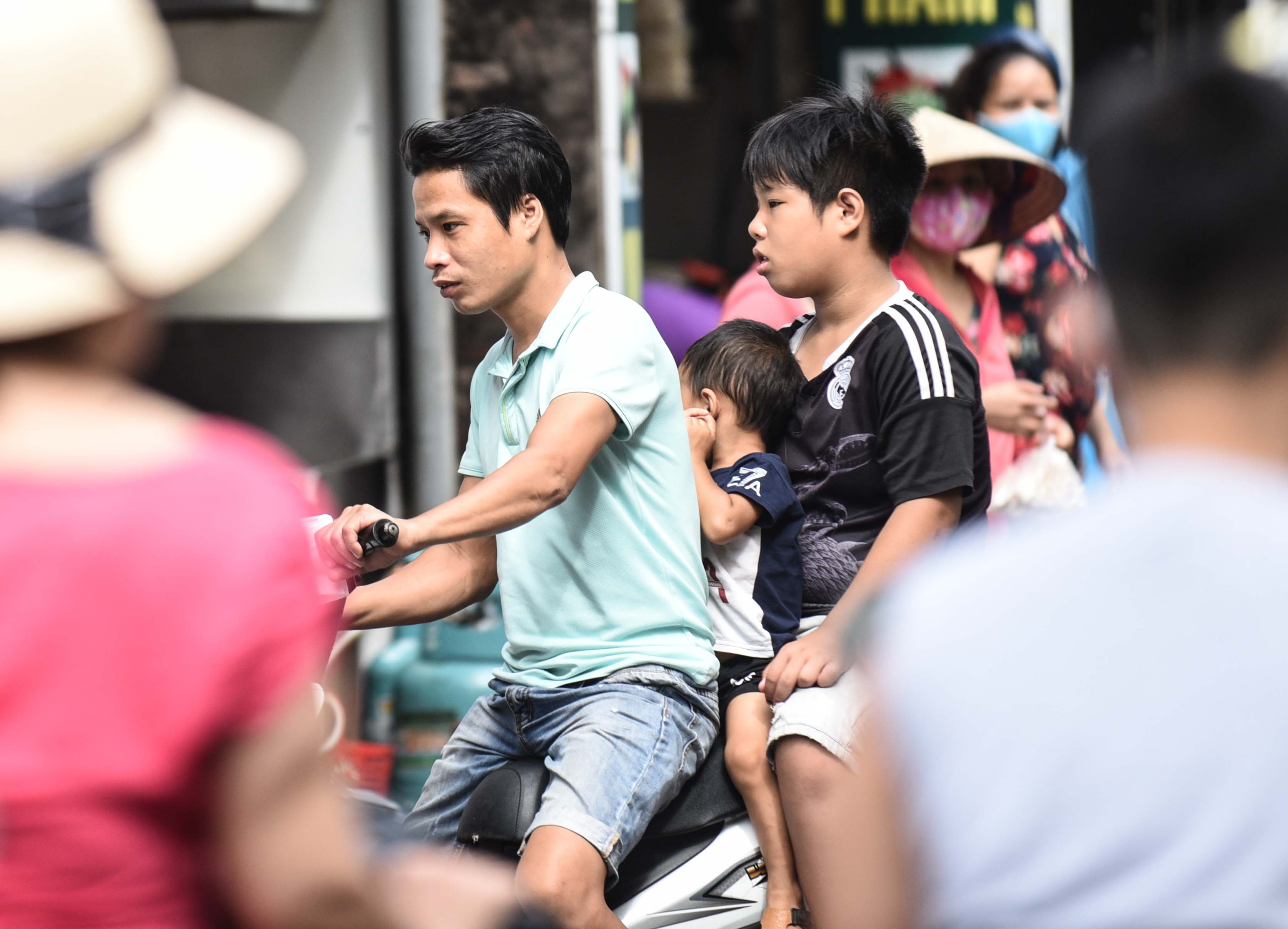 Kiem soat nguoi khong deo khau trang anh 5