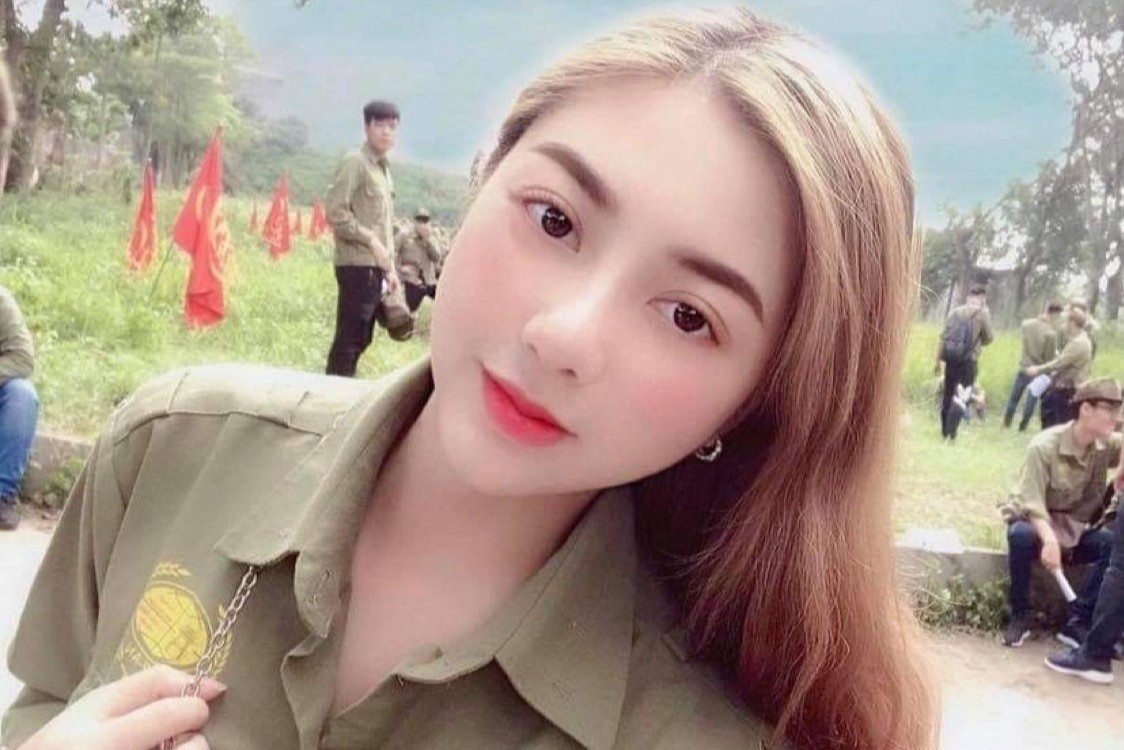 Khoi to nguoi moi gioi HLV the hinh ban dam hinh anh