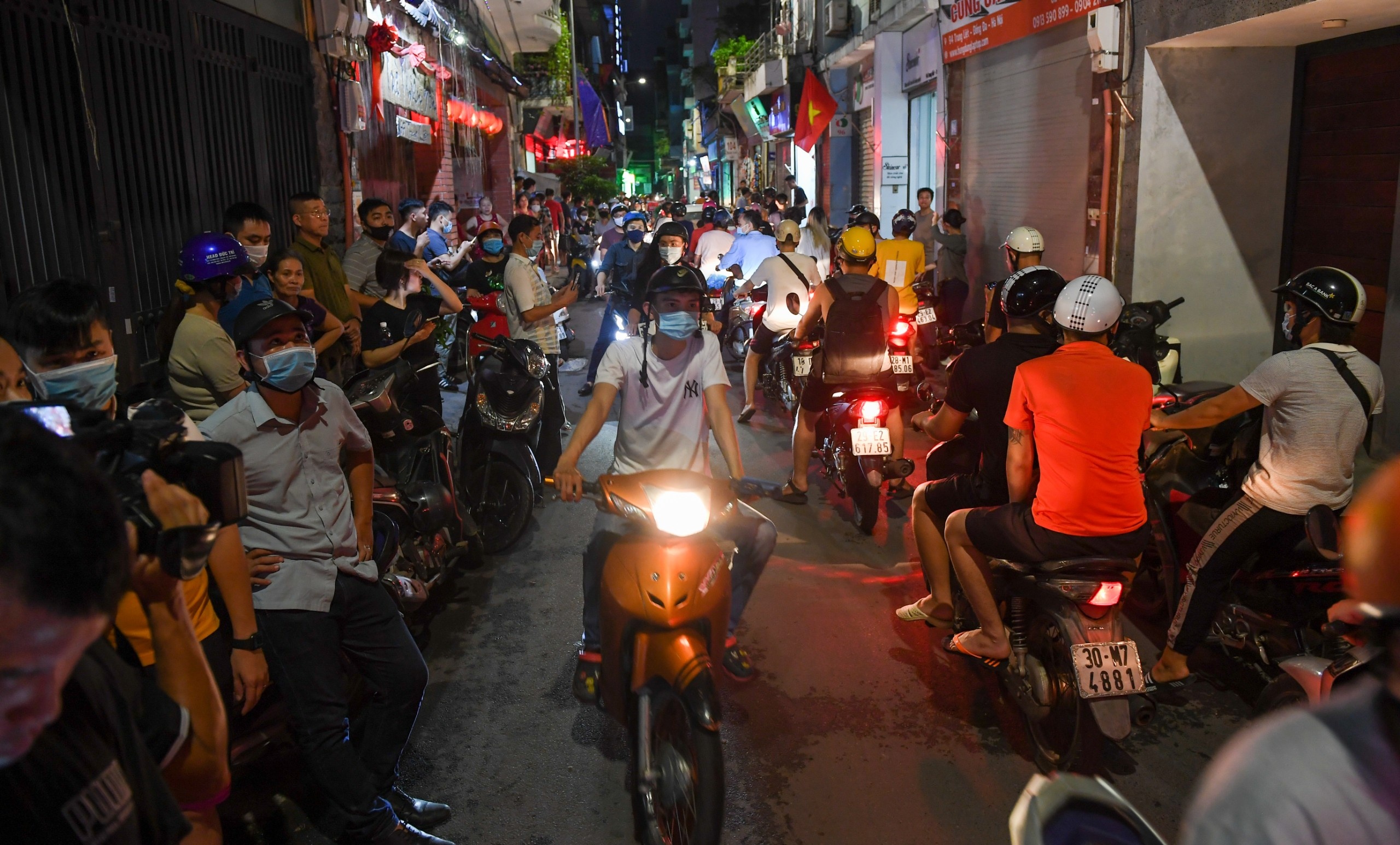 Khoi to ong Nguyen Duc Chung anh 5