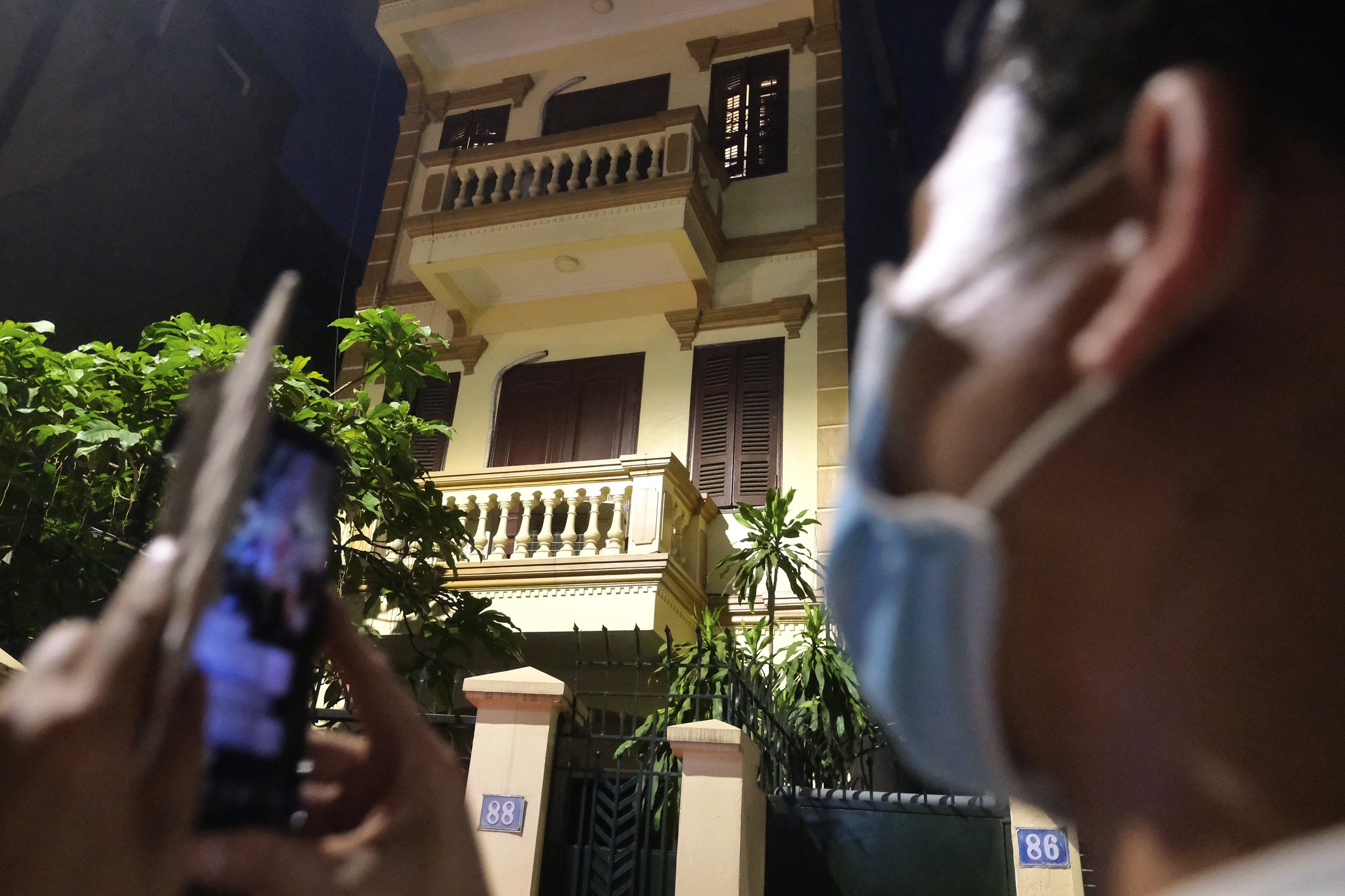 Khoi to ong Nguyen Duc Chung anh 4