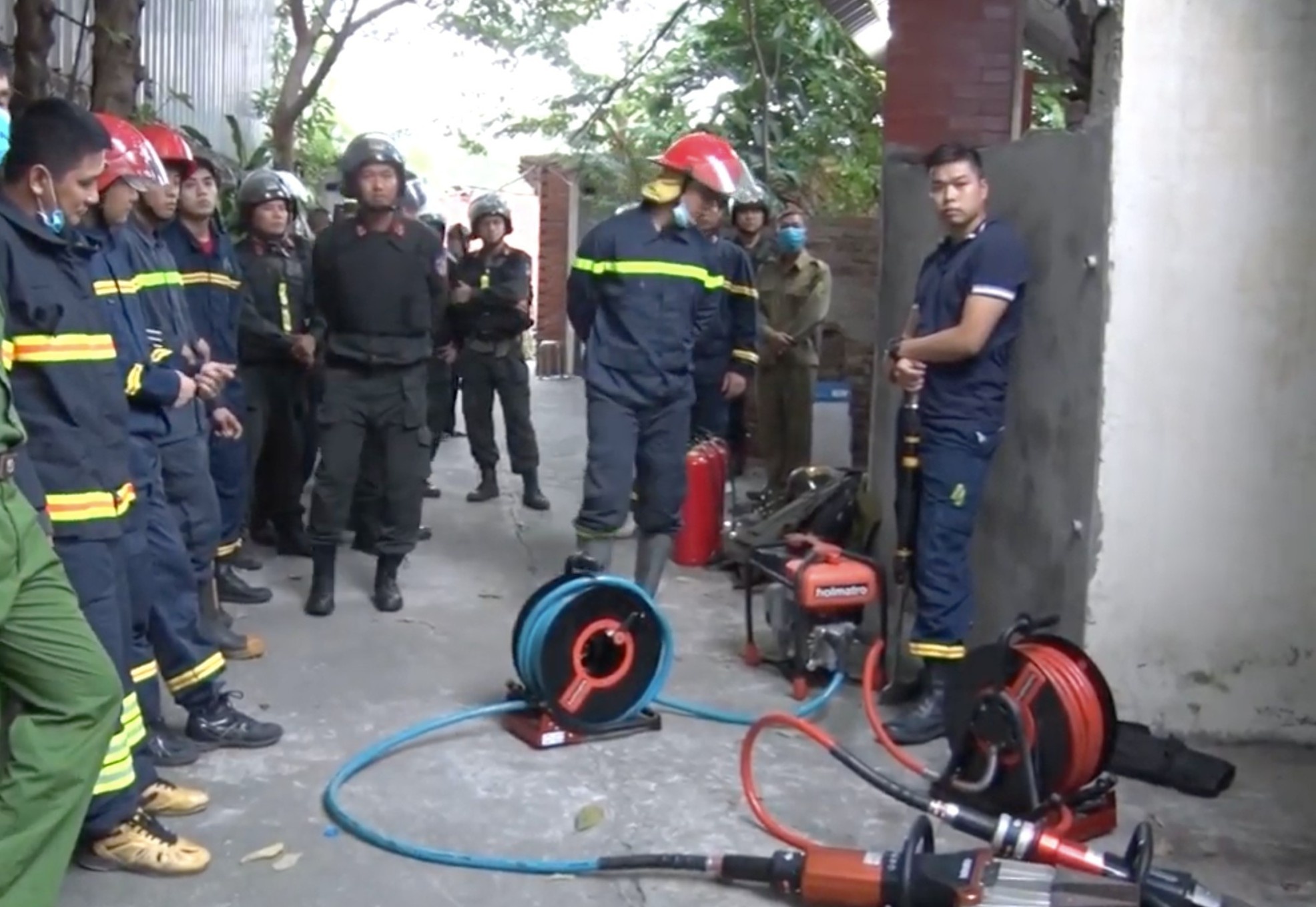 Bo bao hanh con gai anh 1