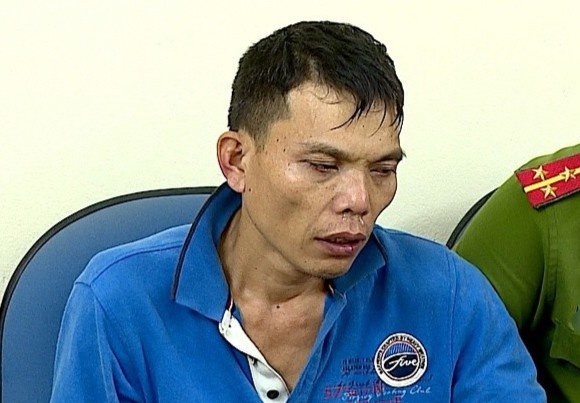 Khoi to nguoi dam tu vong cong an vien hinh anh