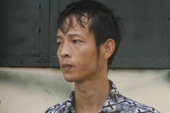 Bo bat con coi quan ao, dung phoi nang hinh anh