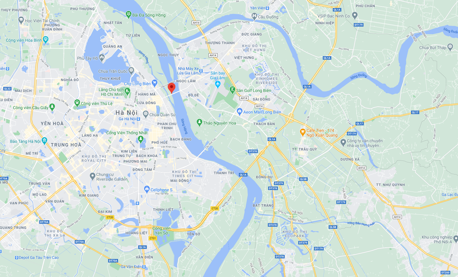 Range Rover chay tren cau anh 2