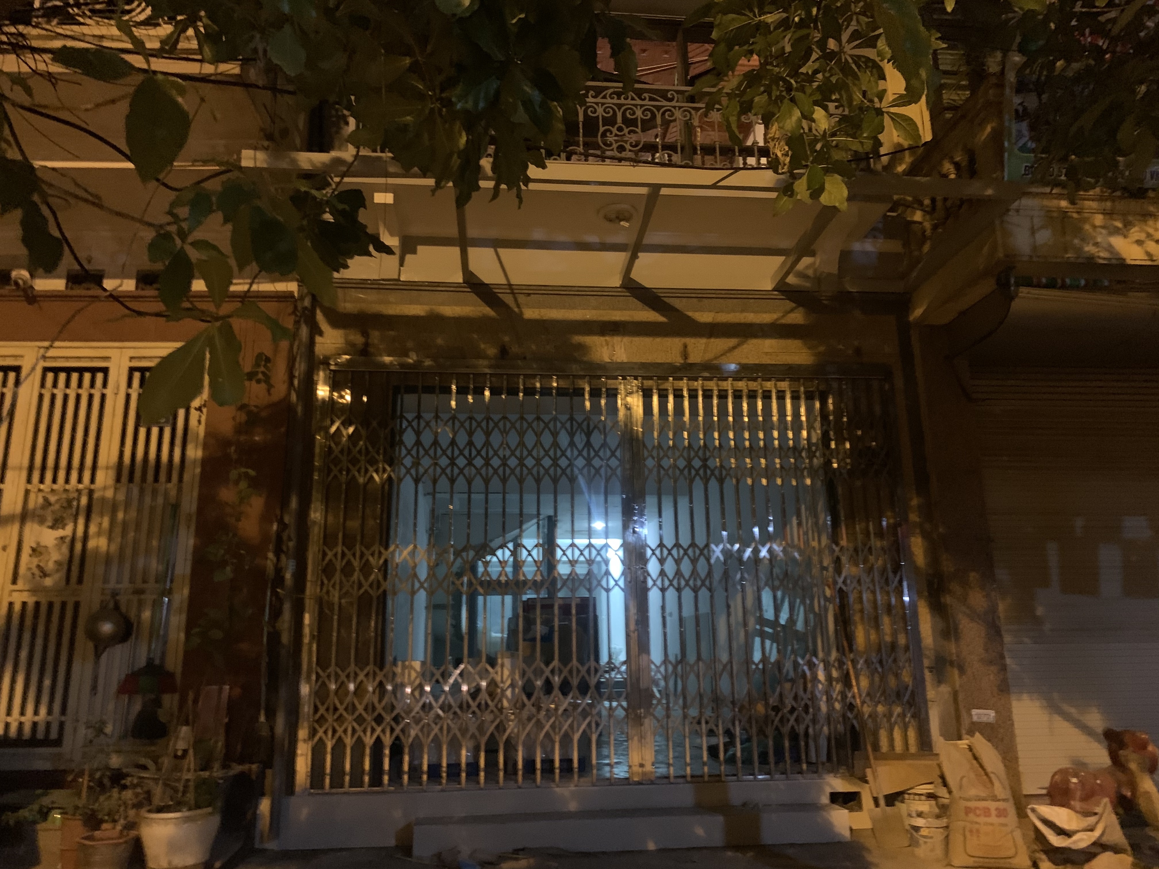 Chu thau chet vi thang may ket anh 1