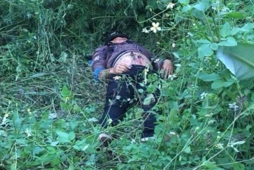 Thanh nien chet ven duong voi vet cat o co hinh anh