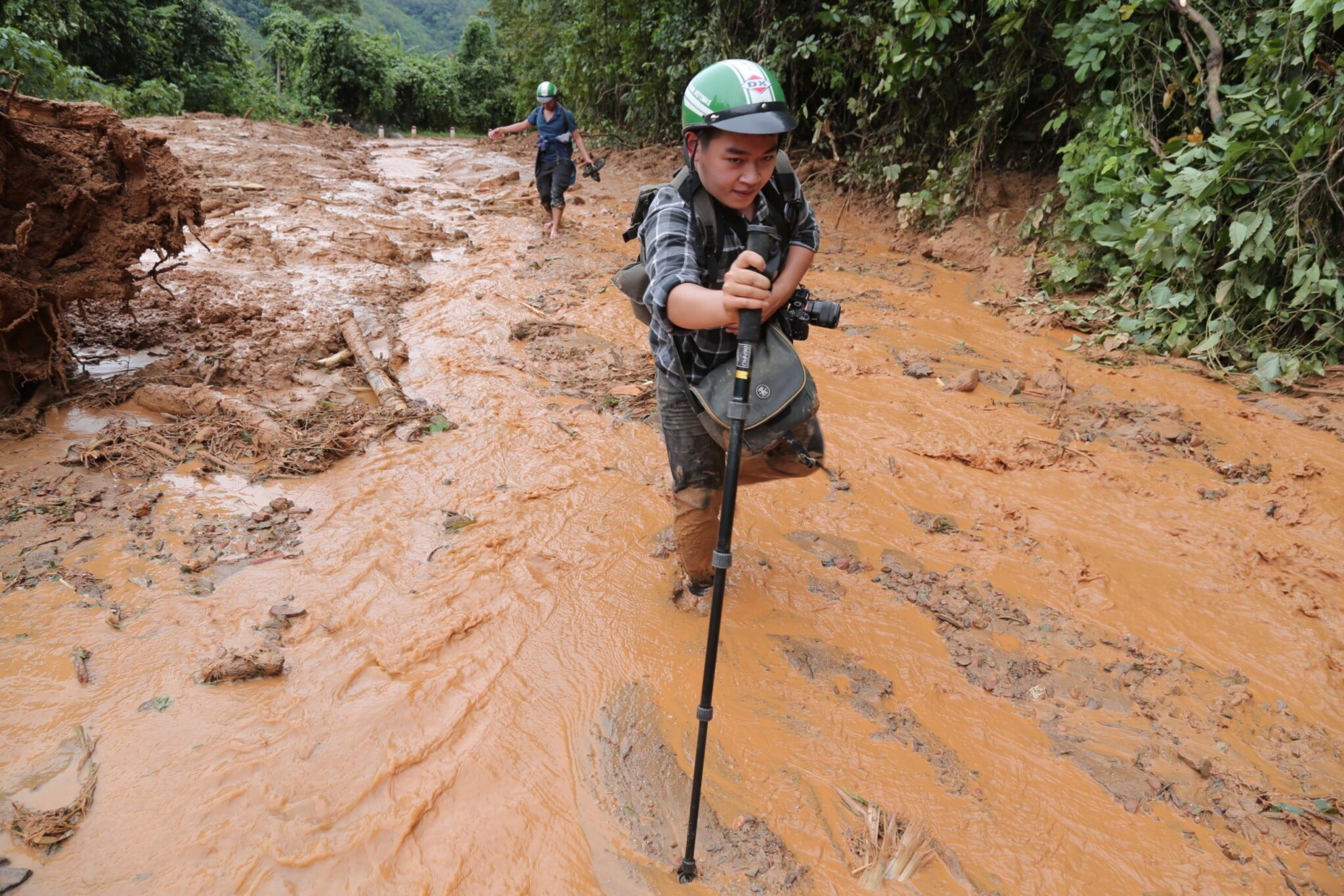 Sat lo nui o quang tri anh 5