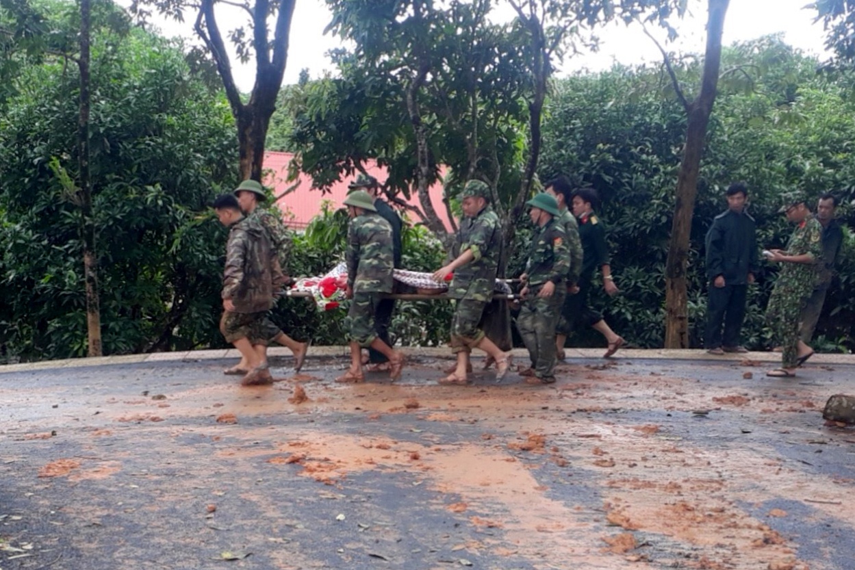 Sat lo nui o quang tri anh 12