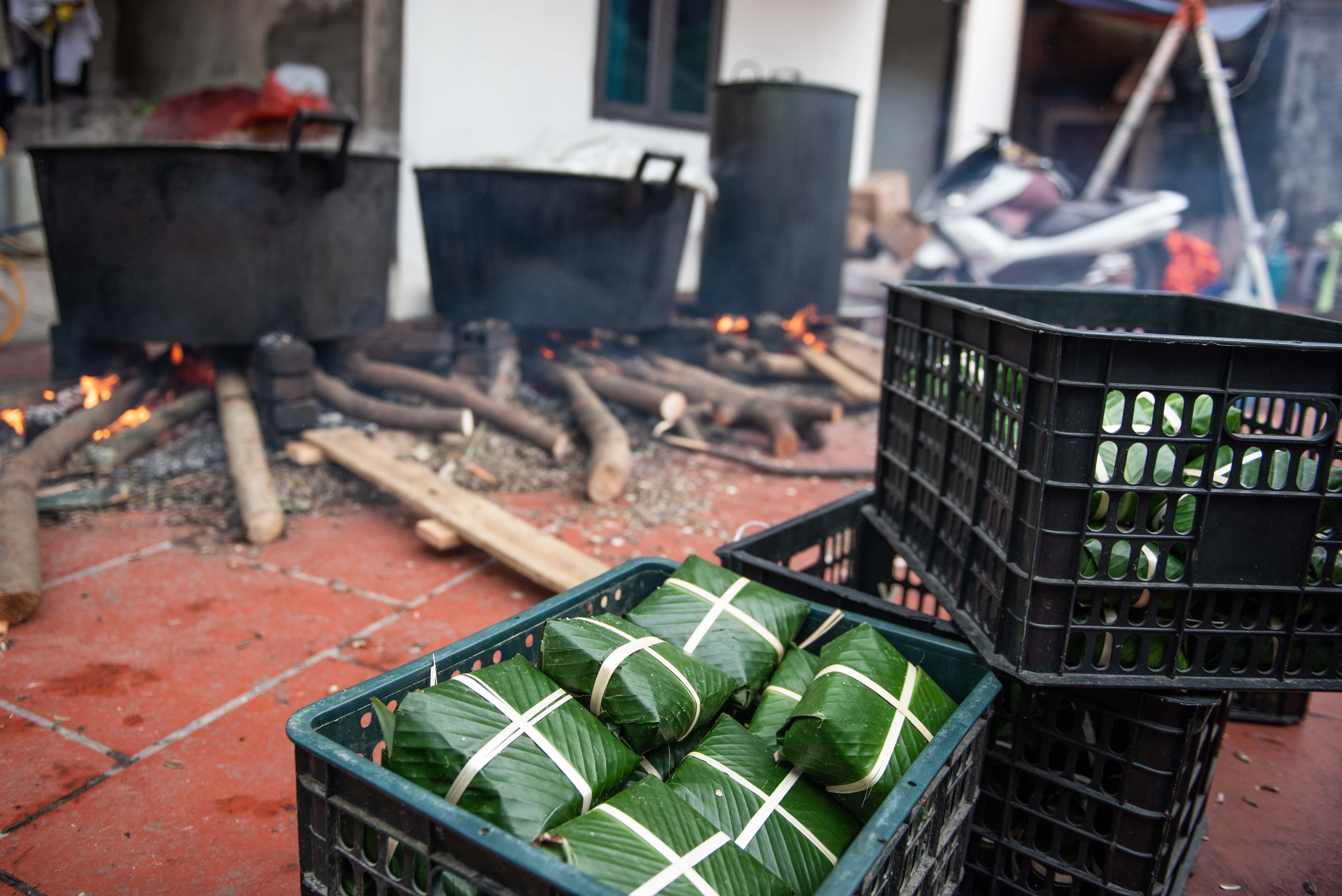 Luoc banh chung ung ho dong bao mien Trung anh 8