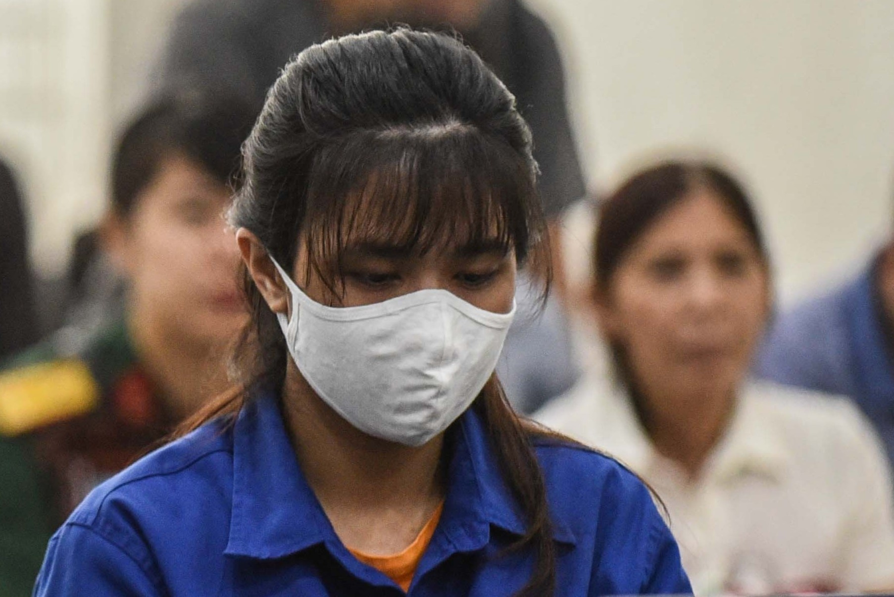 Hoan xu vu me va cha duong bao hanh con gai 3 tuoi hinh anh