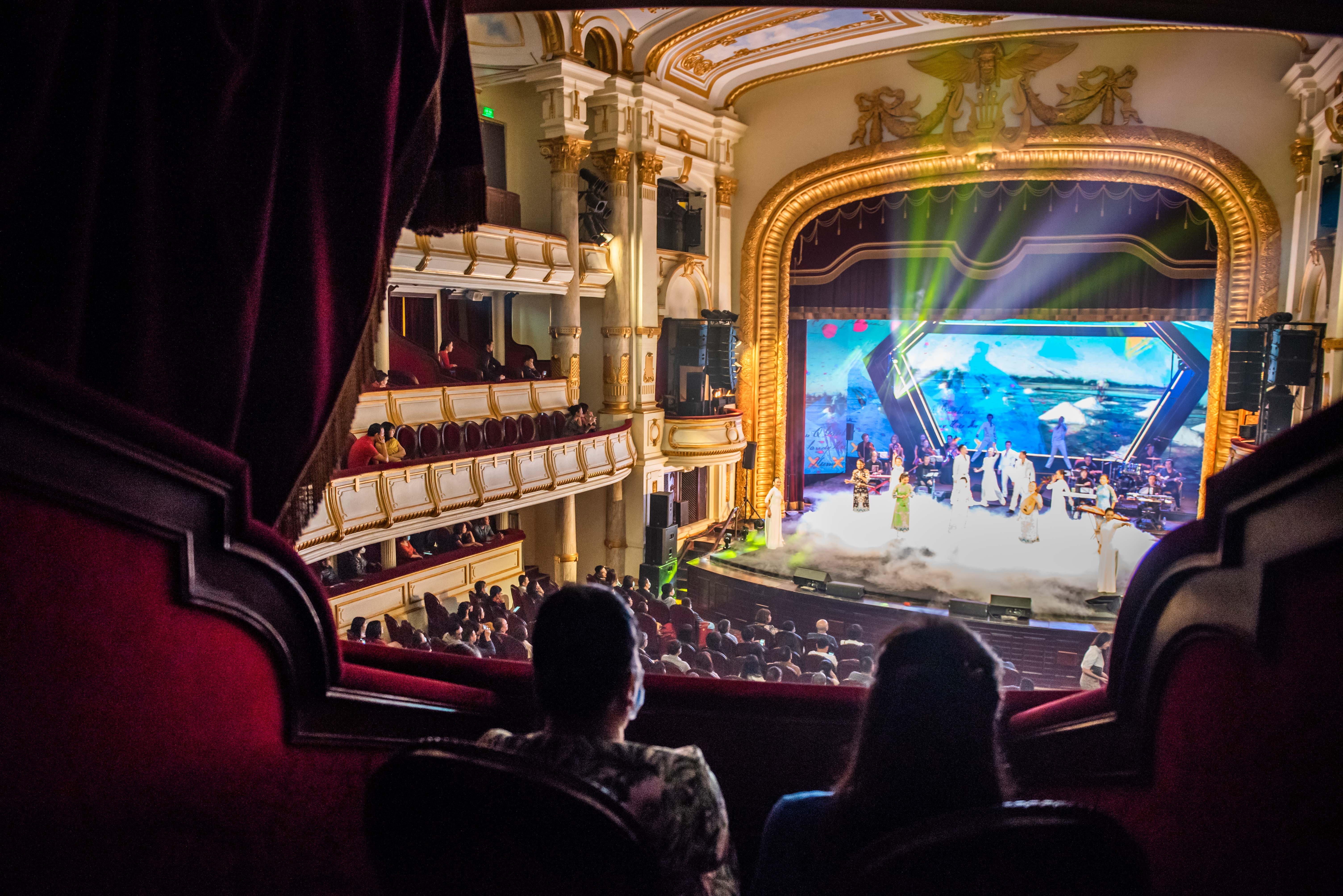 Dem nhac tu thien cho dong bao mien Trung anh 1