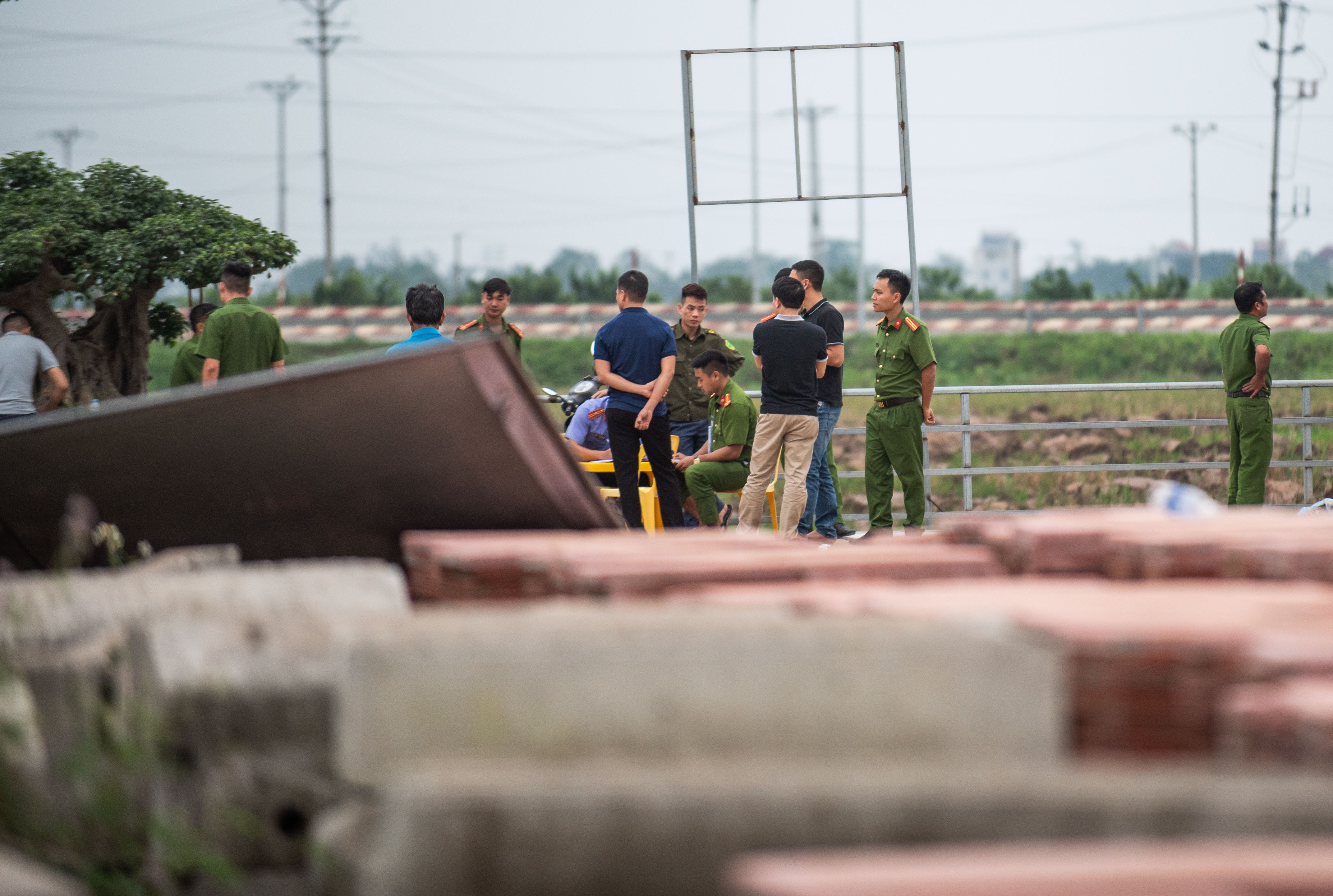 quan bar X5 boc chay anh 10