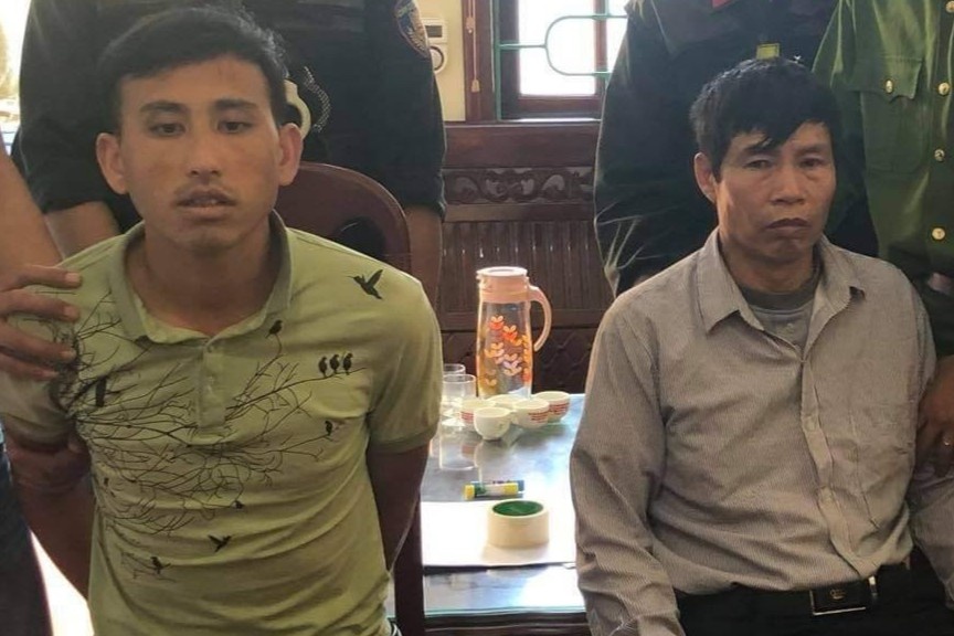 30 banh heroin trong xe gan bien tap lai hinh anh