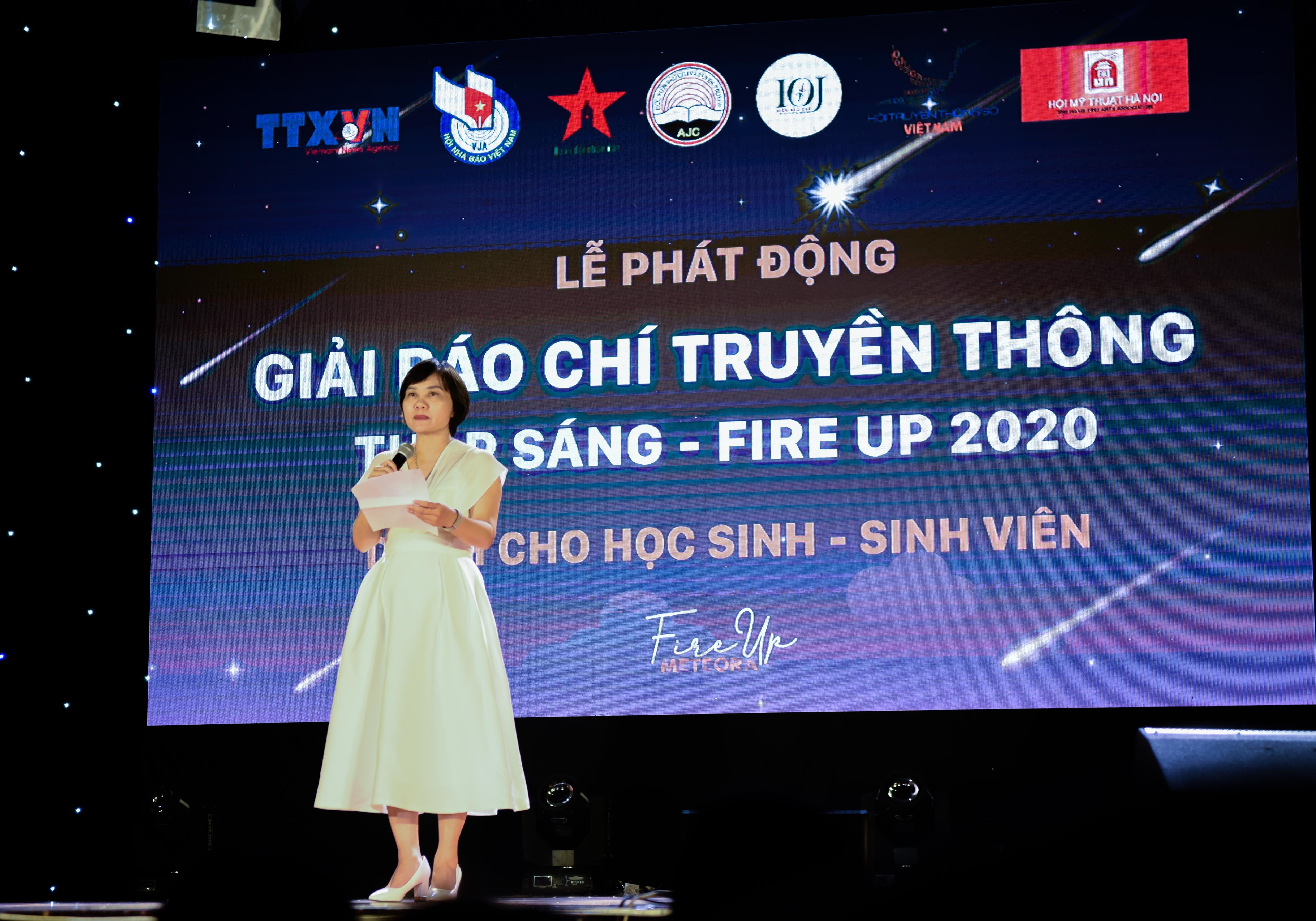 Bao chi - Truyen thong Thap Sang 2020 anh 1