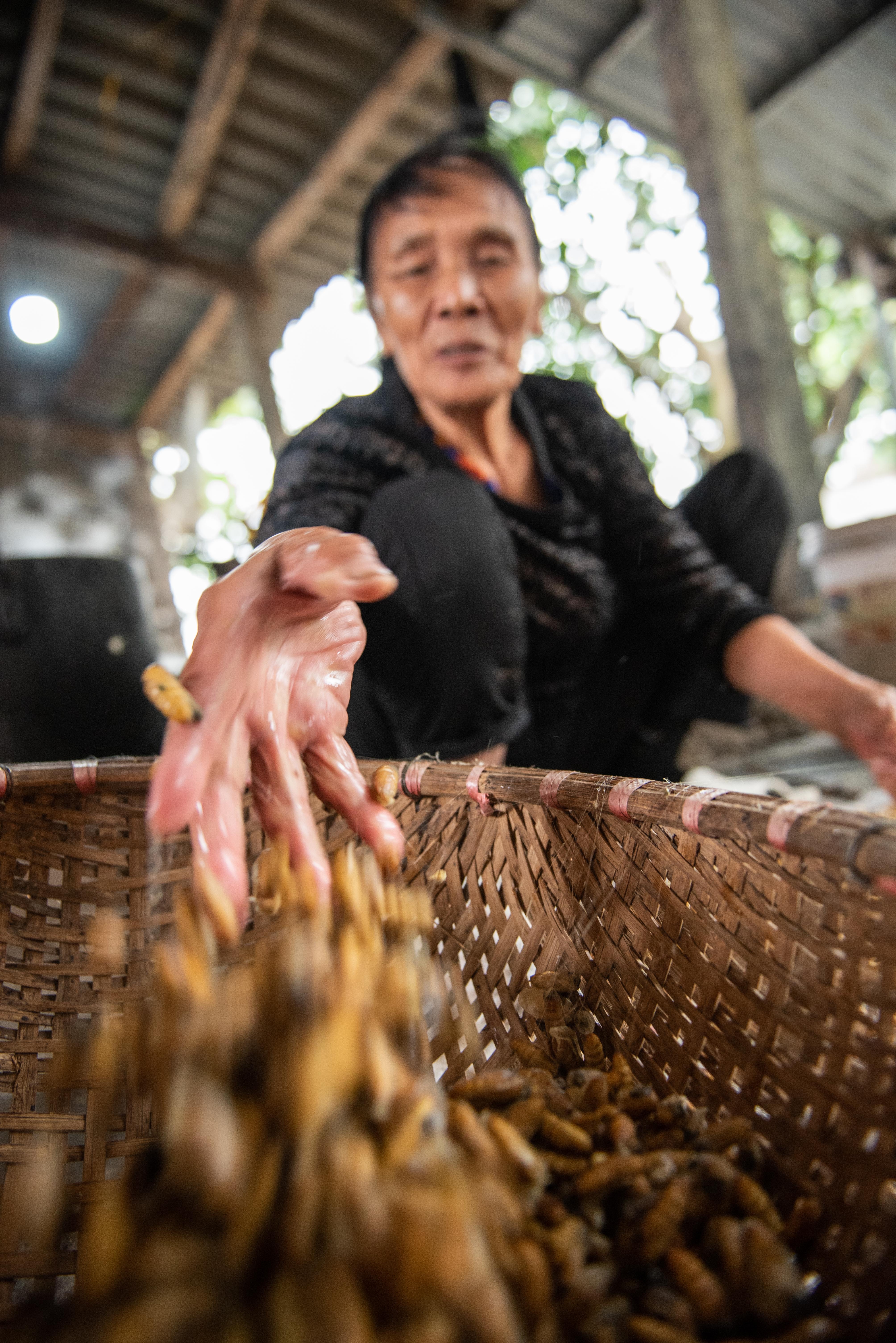 Nghe truyen thong uom to anh 12