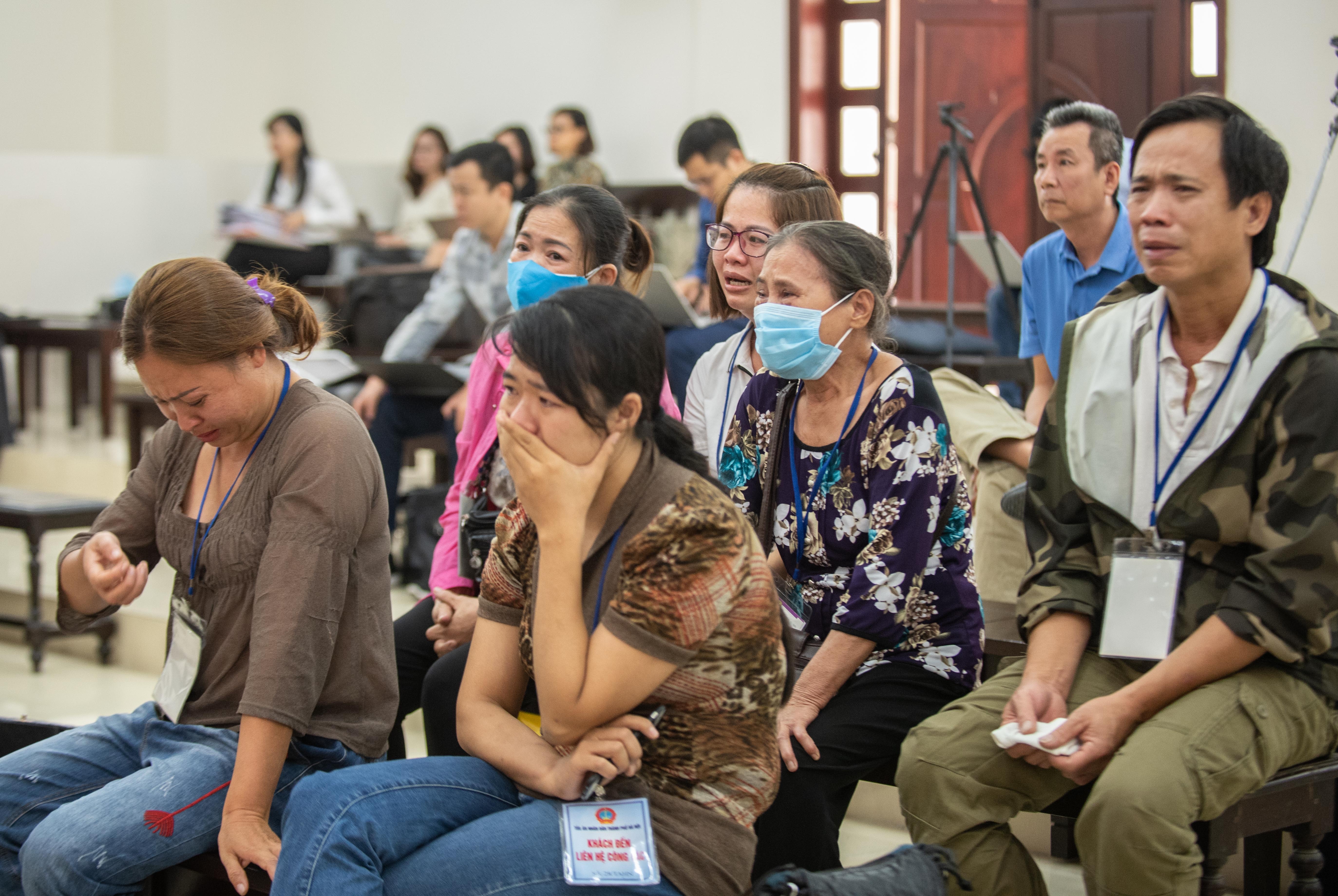 Bao hanh con gai o Ha Noi anh 3