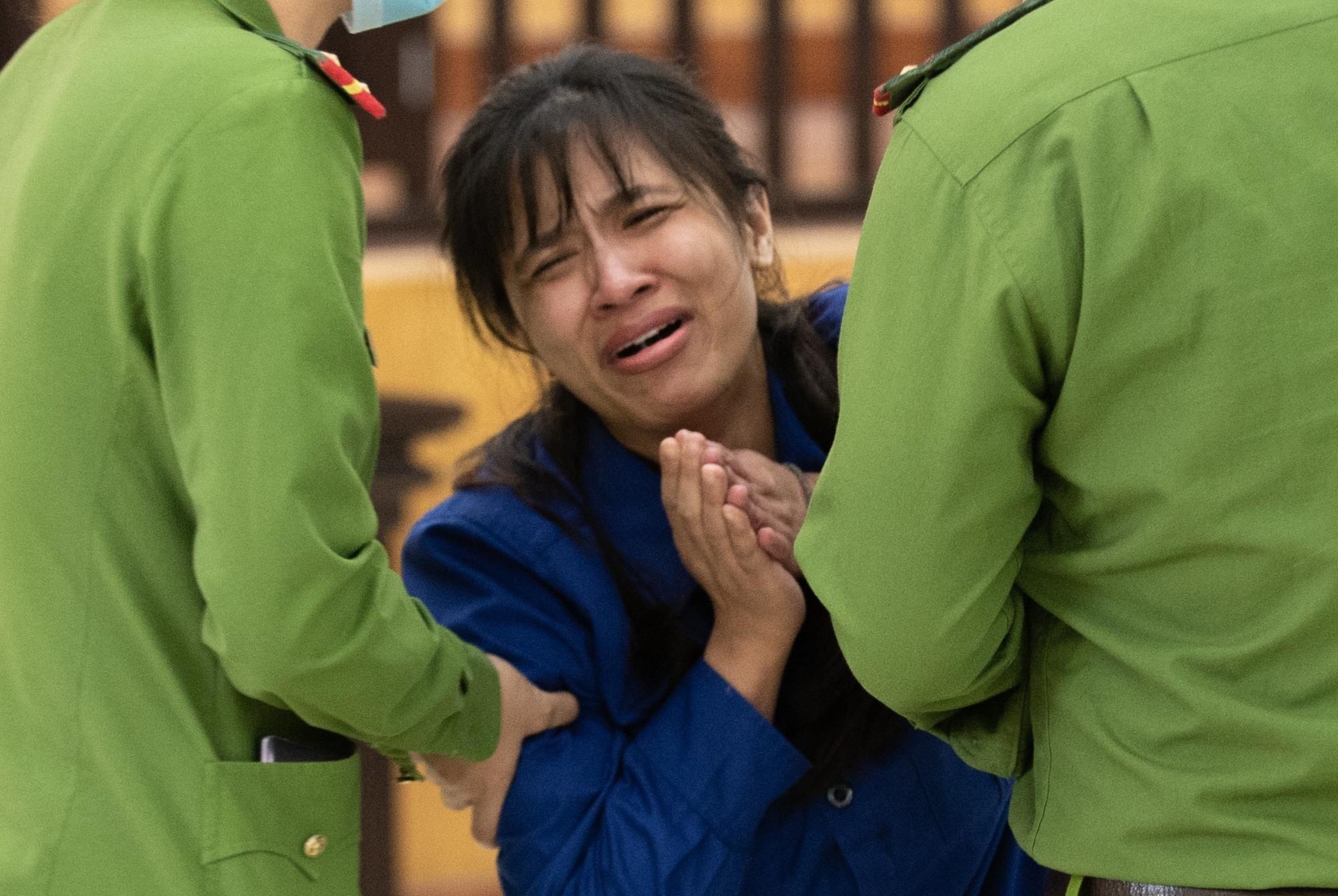 Bi cao quy lay, xin loi vi giet con gai 3 tuoi hinh anh