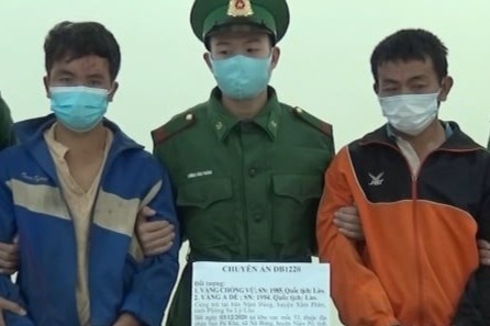 Van chuyen 90.000 vien ma tuy qua bien gioi hinh anh