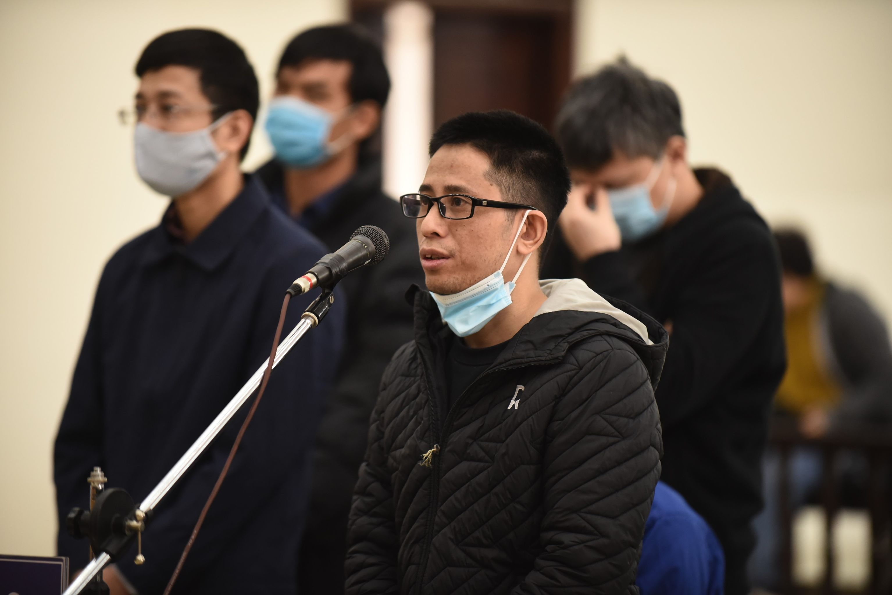 Xet xu cuu Giam doc CDC Ha Noi anh 2