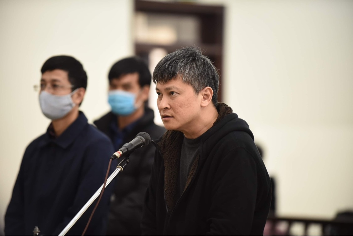 Xet xu cuu Giam doc CDC Ha Noi anh 2