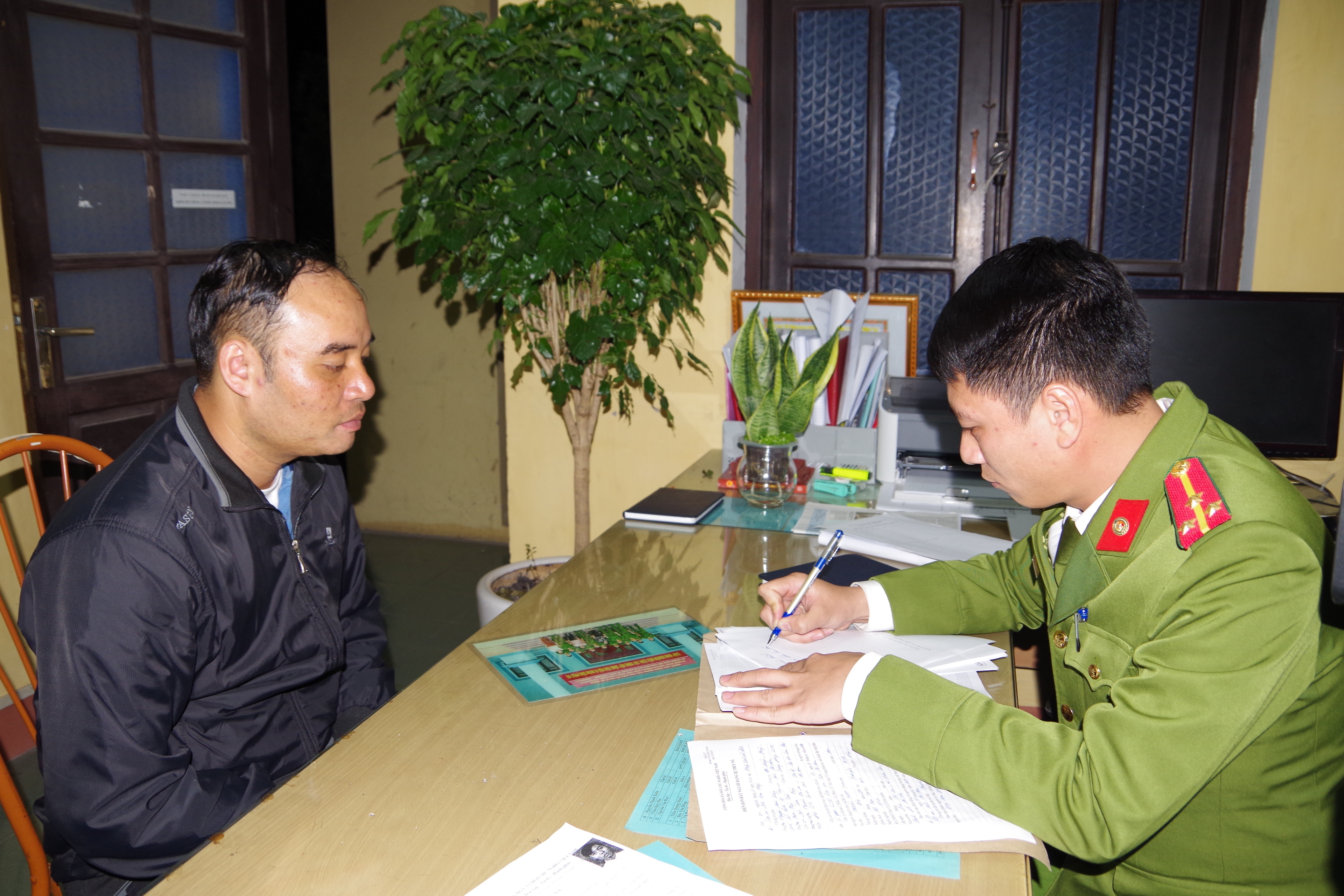 Lam dung tin nhiem chiem doat hon 1, 3 ty anh 1