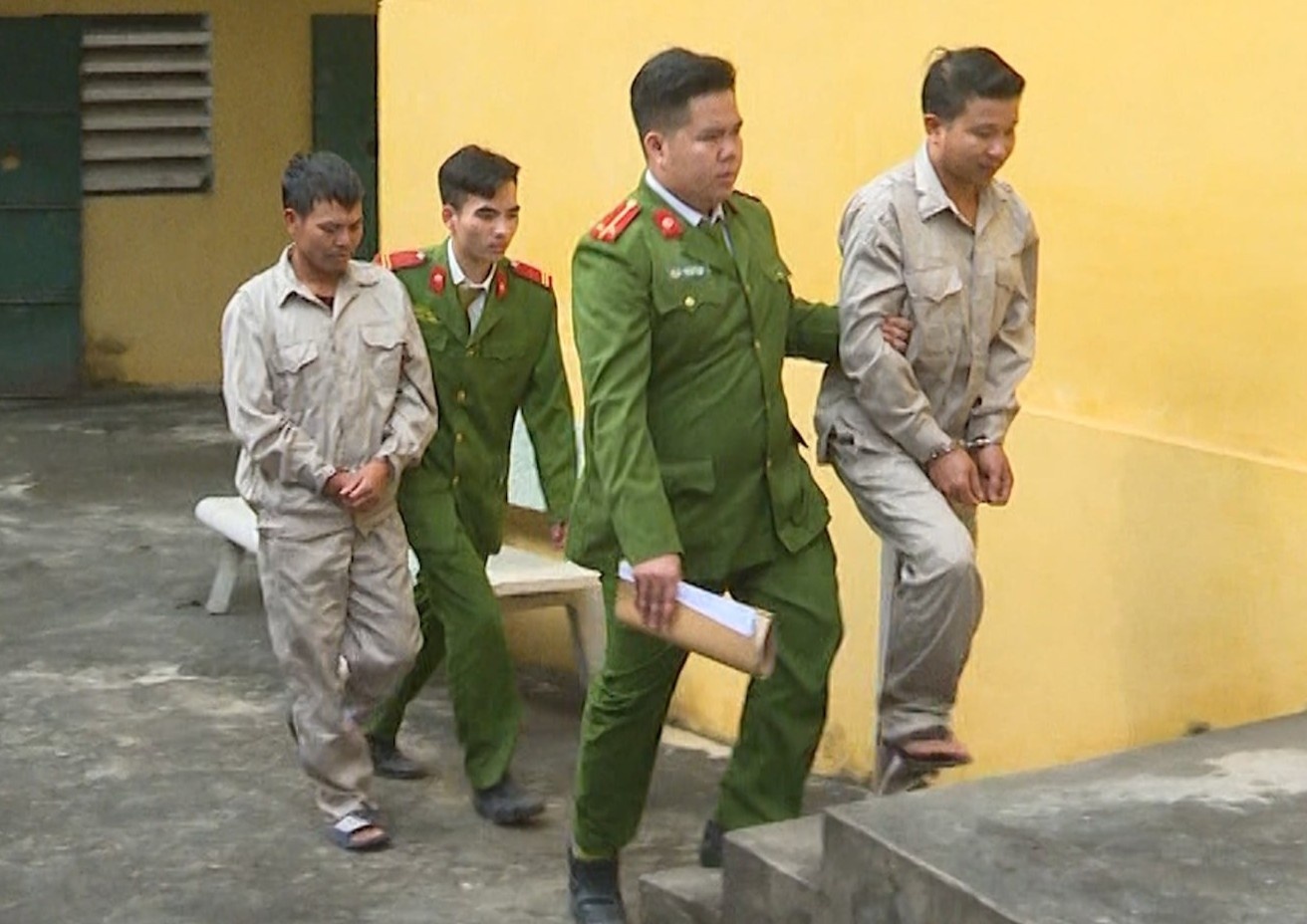 Bat 2 ke bi truy na anh 1