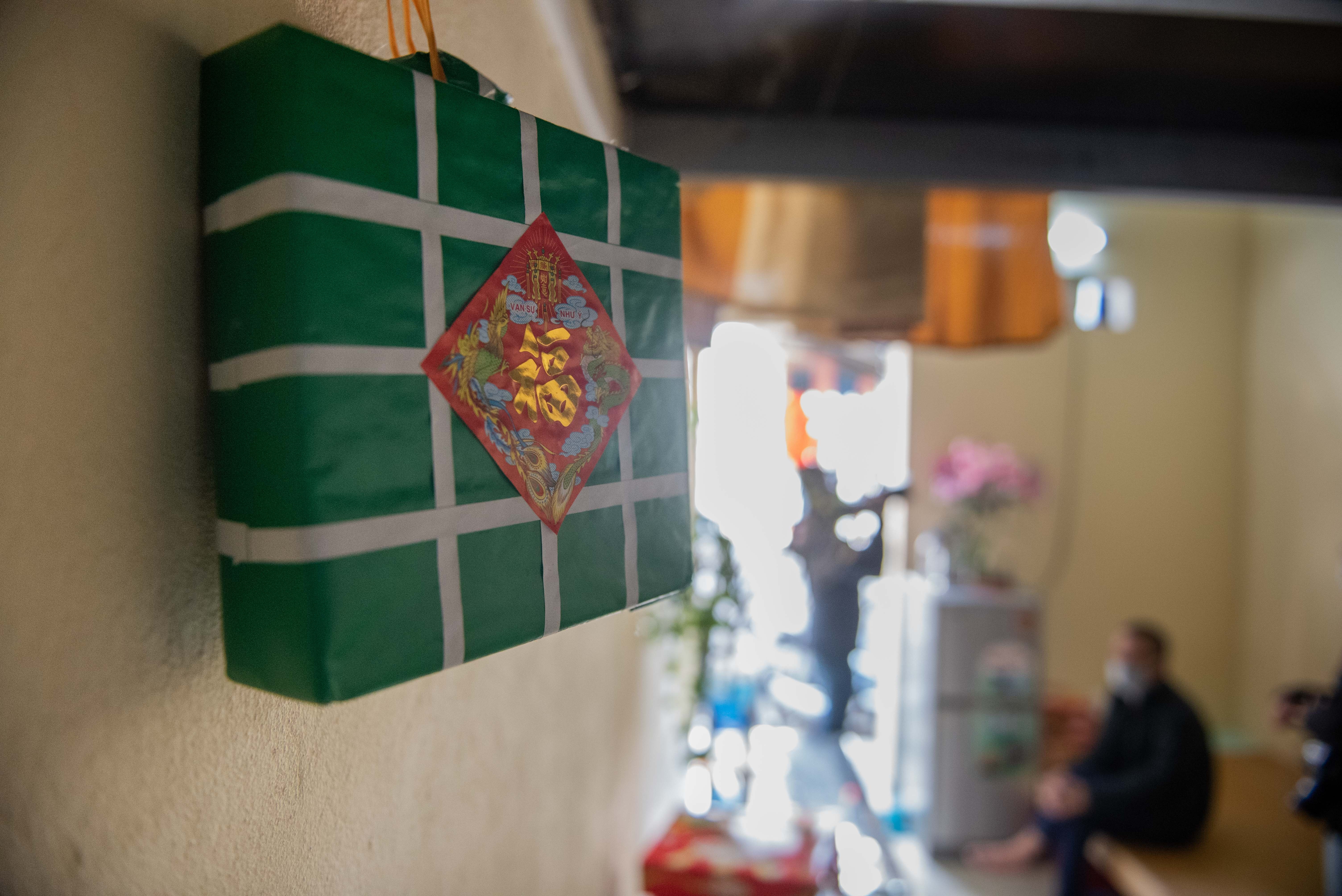 Xom chay than ngay sat Tet anh 10