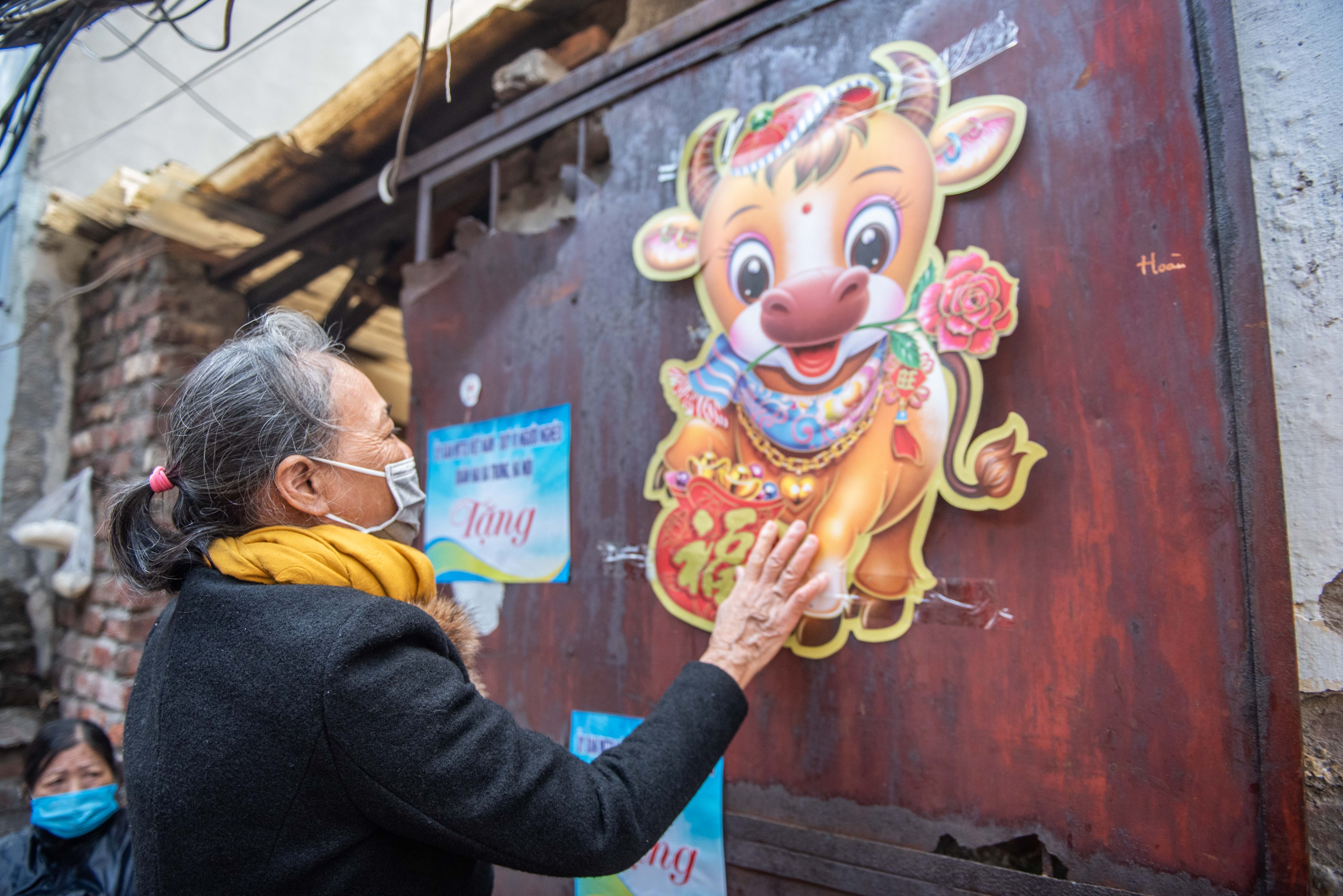 Xom chay than ngay sat Tet anh 12