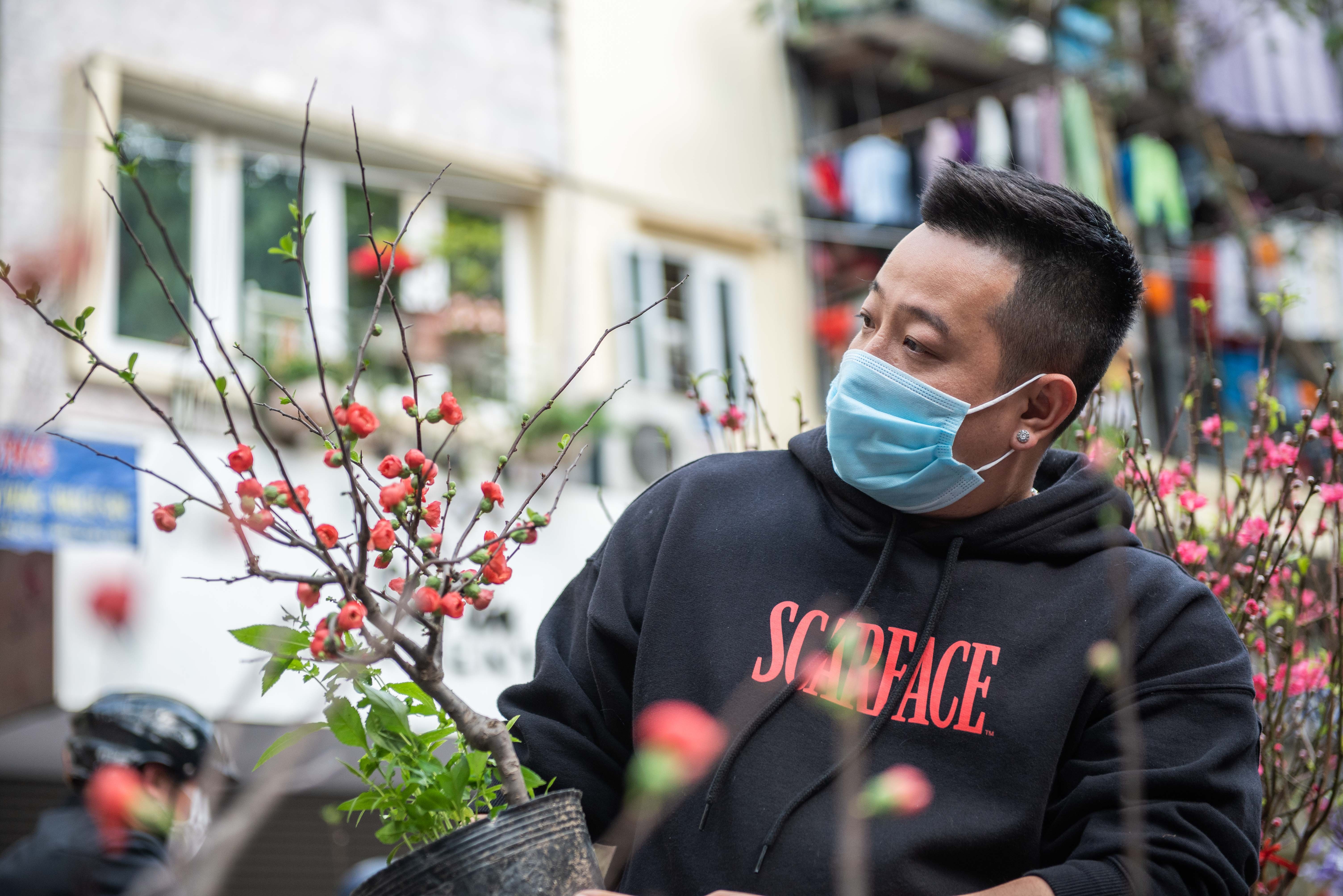 Cho hoa hang luoc chieu 30 tet anh 8