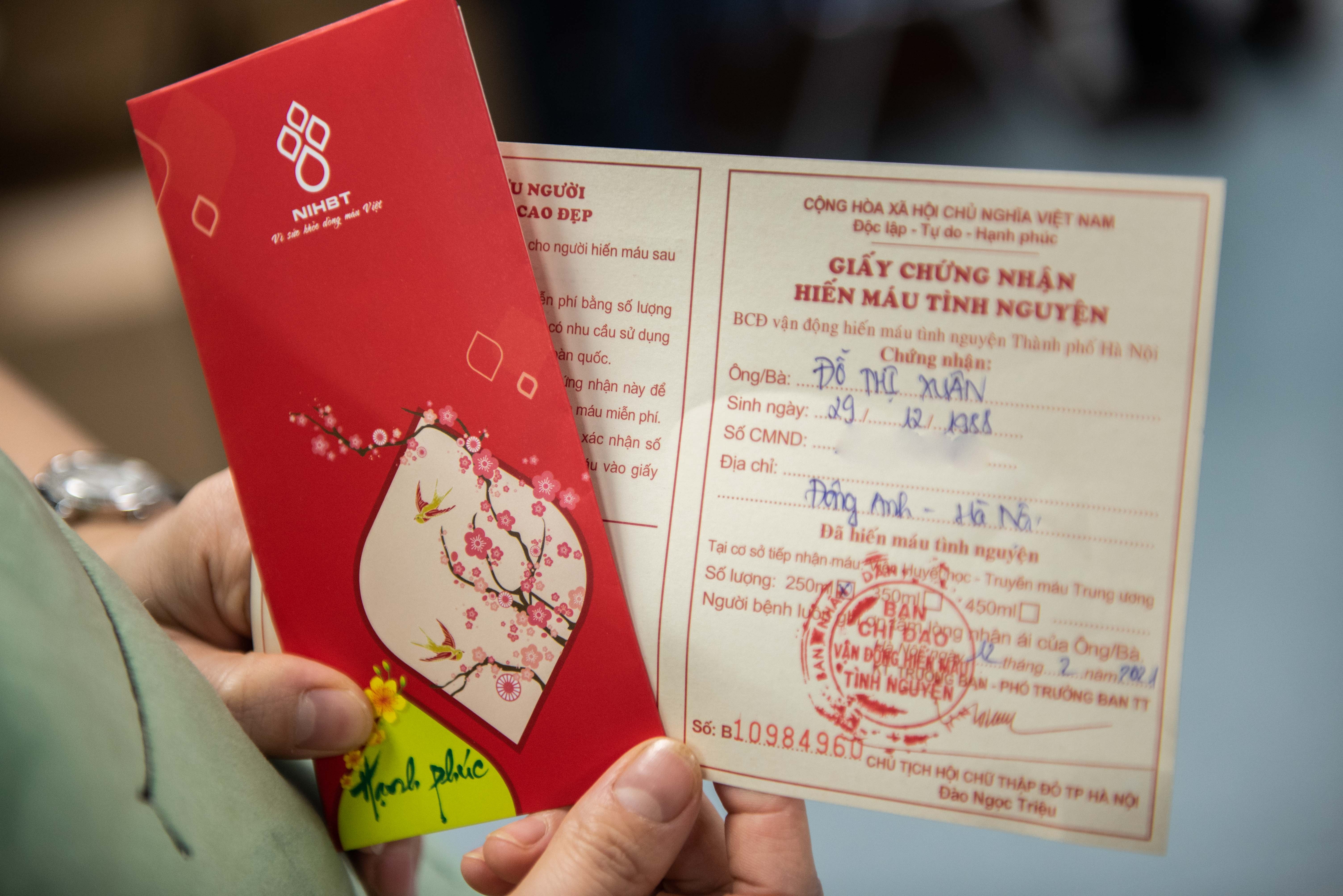 Hien mau sang mung 1 tet anh 13