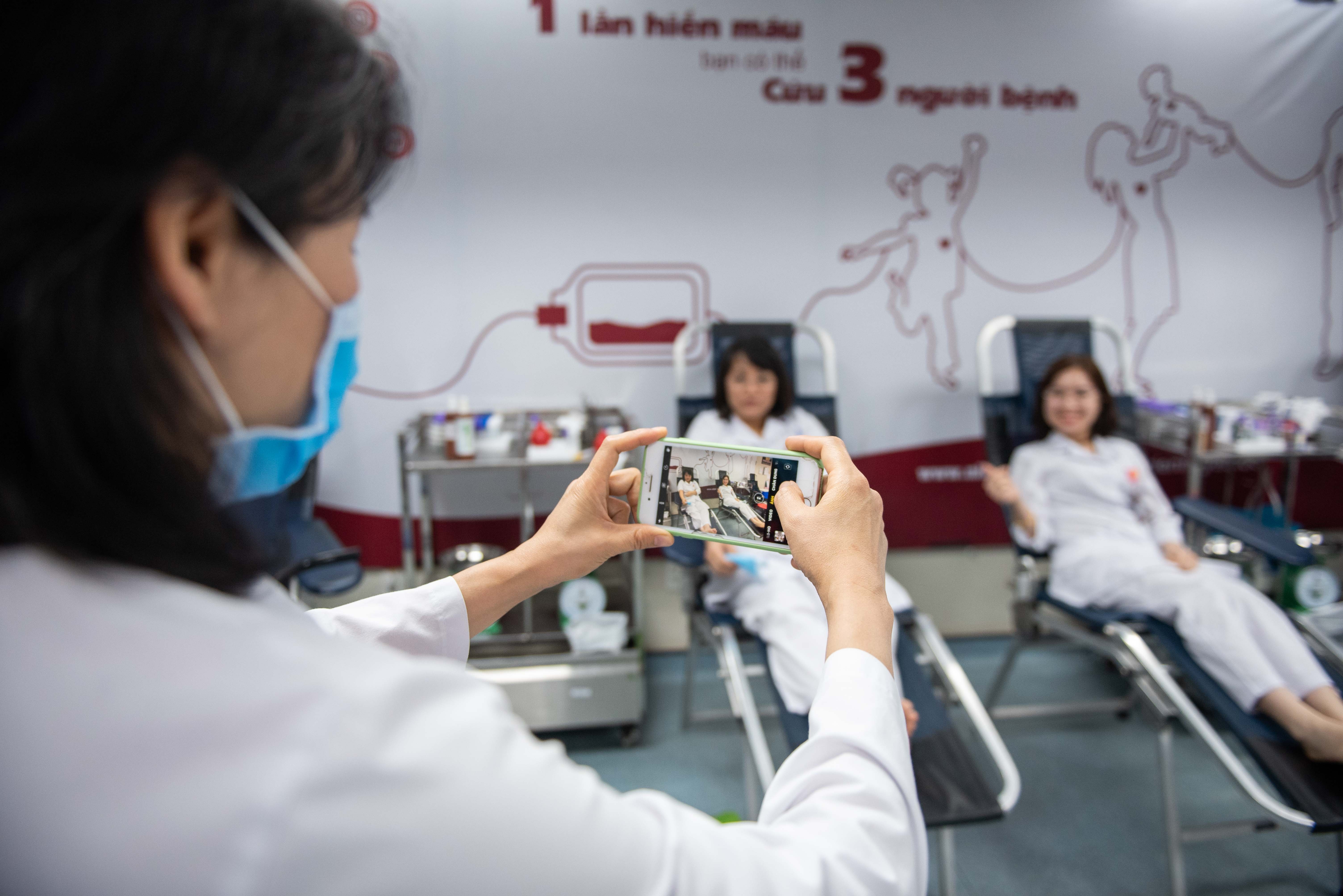 Hien mau sang mung 1 tet anh 2