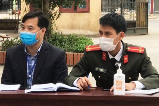 Xuc pham chinh quyen tren Facebook, nguoi dan ong bi phat 7,5 trieu hinh anh