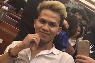 be gai roi tu tang 12A anh 2