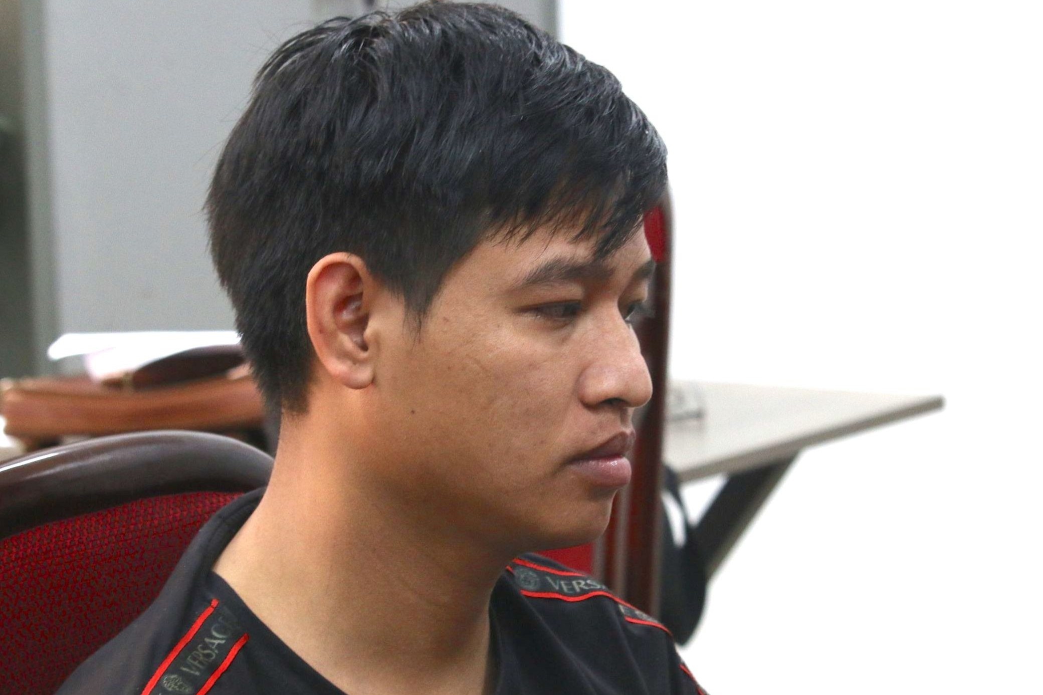 Lua gia dinh benh nhi ung thu, YouTuber bi bat hinh anh