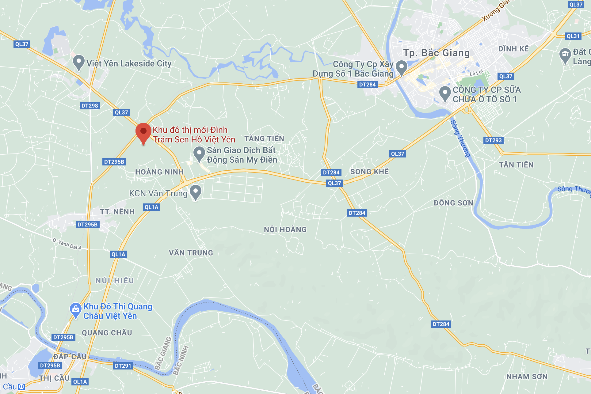 Nhóm thanh niên bị ném phân ảnh 2 Nhom thanh nien bi nem phan anh 2