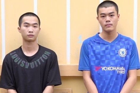 Mau thuan ban gai, 2 nhom hen nhau den quan karaoke hon chien hinh anh