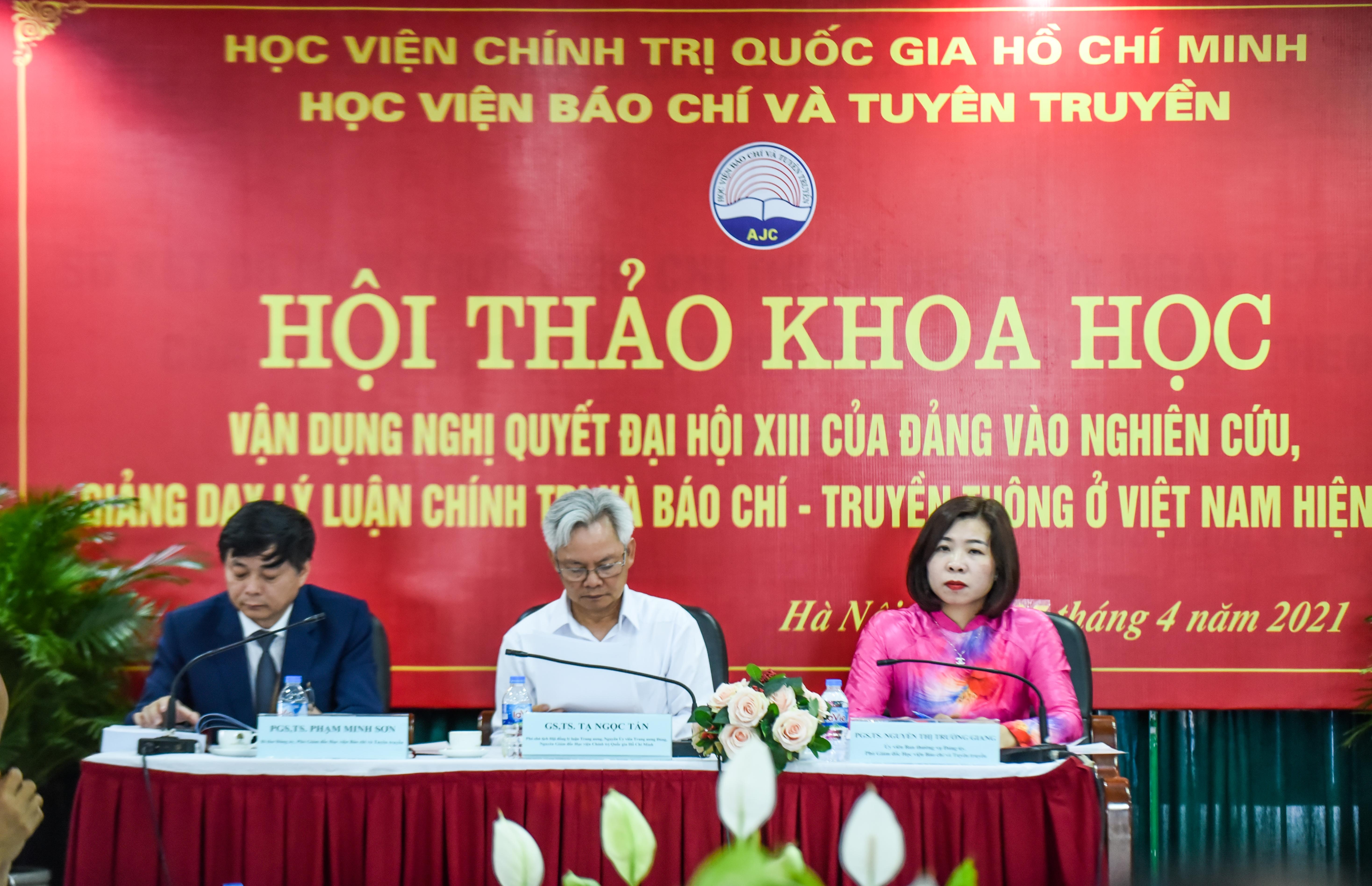 hoi thao nghien cuu,  giang day ly luan anh 1