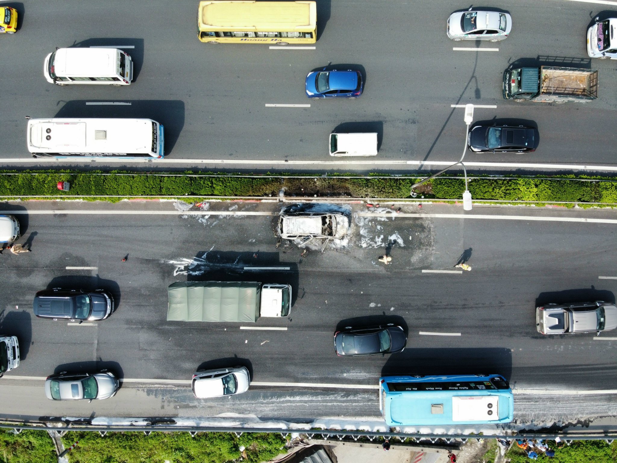 Chay xe cao toc Phap Van - Cau Gie anh 5