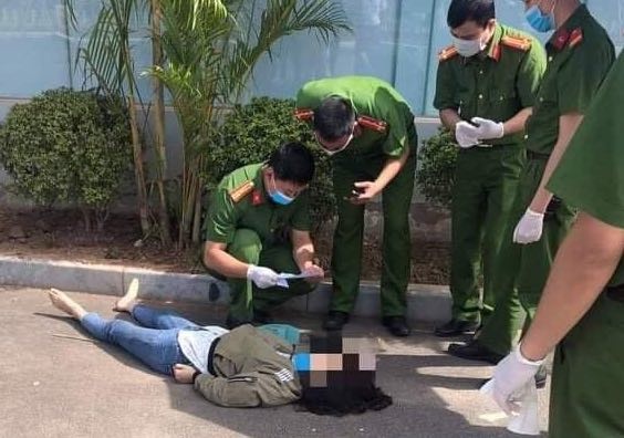 Nu can bo CDC Son La tu vong khi roi tu tang 7 hinh anh