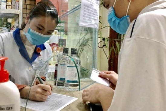 Khai bao gian doi, mot F1 bi phat 15 trieu hinh anh