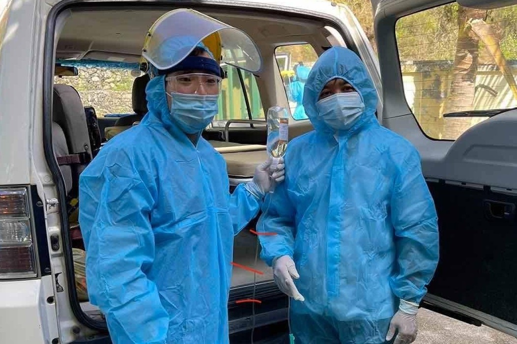 Ong Doan Ngoc Hai am tinh voi SARS-CoV-2 hinh anh