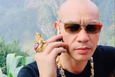 Dung 'Troc' linh an 42 thang tu giam hinh anh